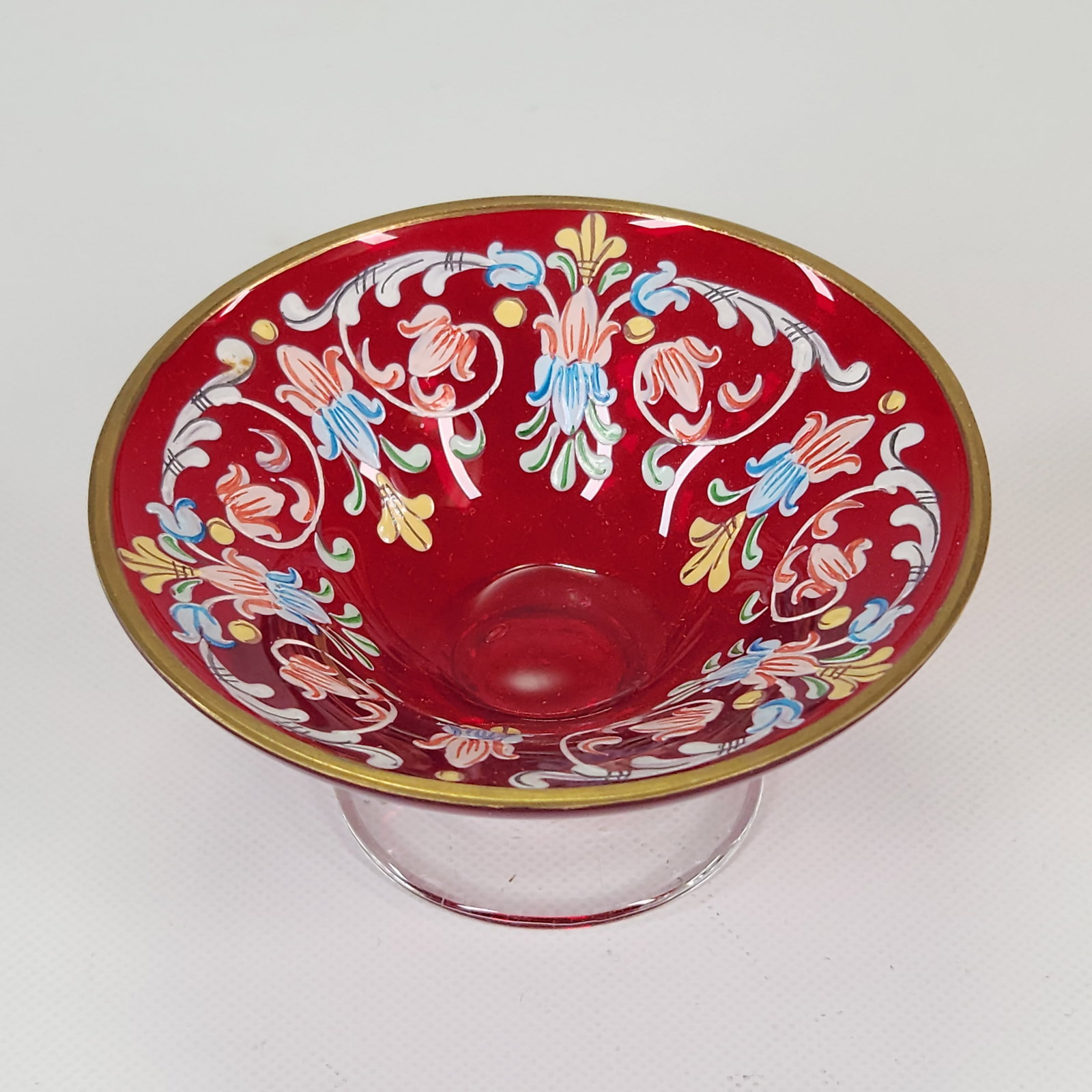 ANTIQUE ENAMELED ART GLASS PEDESTAL SALT: REMAINS IN VERY GOOD CONDITION, SHOWING SOME TYPICAL WEAR. NO CHIPS OR CRACKS.