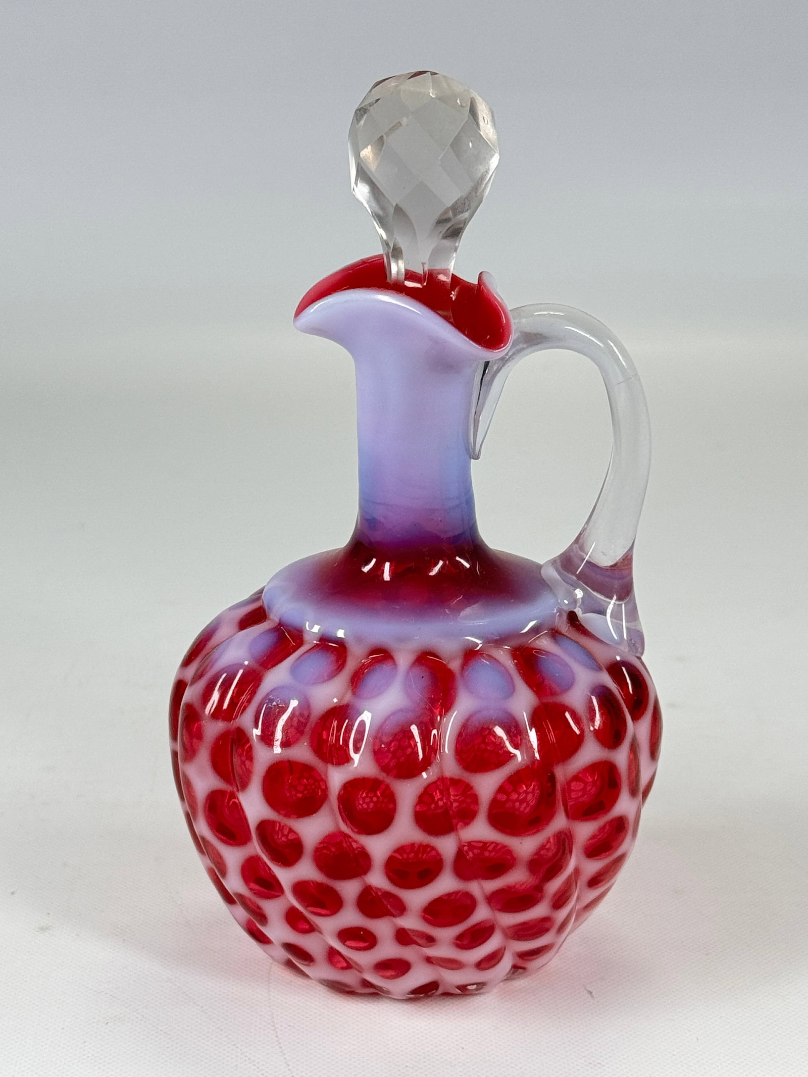 19TH C. HOBBS CRANBERRY SWIRLED WINDOWS CRUET: REMAINS IN VERY GOOD CLEAN CONDITION, SHOWING ONLY SOME TYPICAL WEAR. NO CHIPS OR CRACKS. SMALL CHIP ON STOPPER.