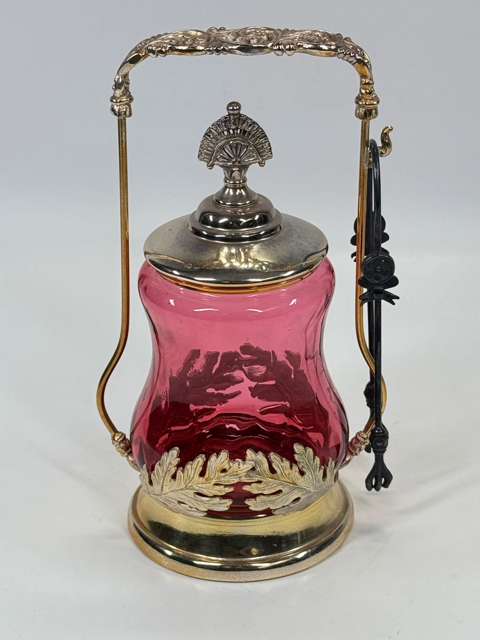 SILVER PLATED PICKLE CASTOR W/ CRANBERRY INSERT (1 of 8)