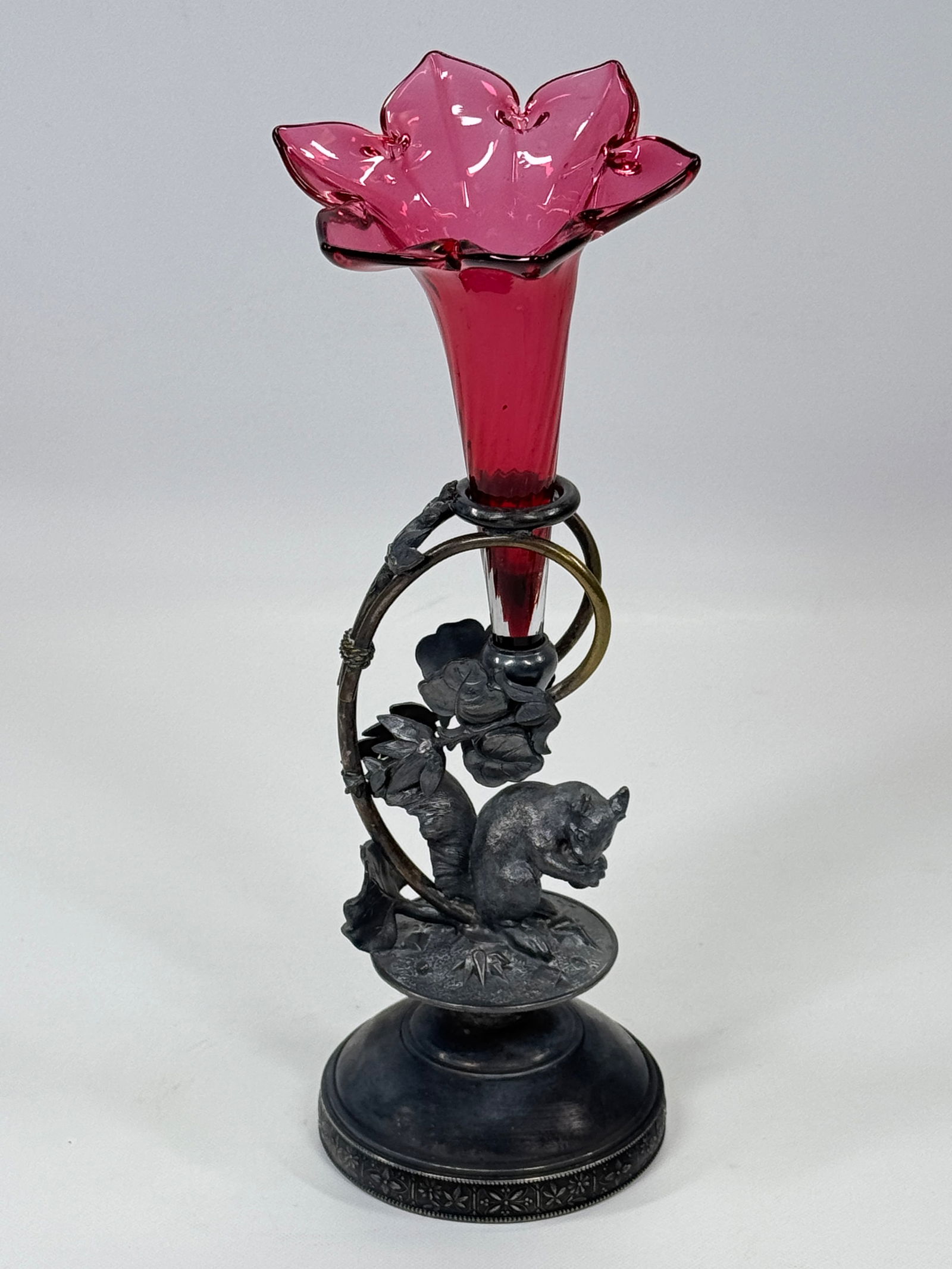 CRANBERRY VASE IN ROGERS & BRO SQUIRREL HOLDER (1 of 7)