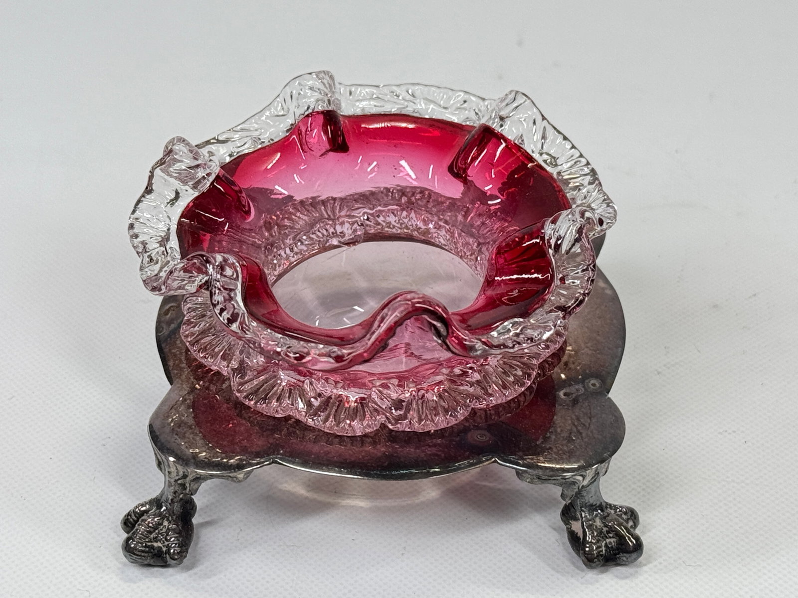CRANBERRY & CLEAR VICTORIAN ART GLASS SALT: REMAINS IN VERY GOOD CONDITION, SHOWING SOME TYPICAL WEAR. NO CHIPS OR CRACKS.