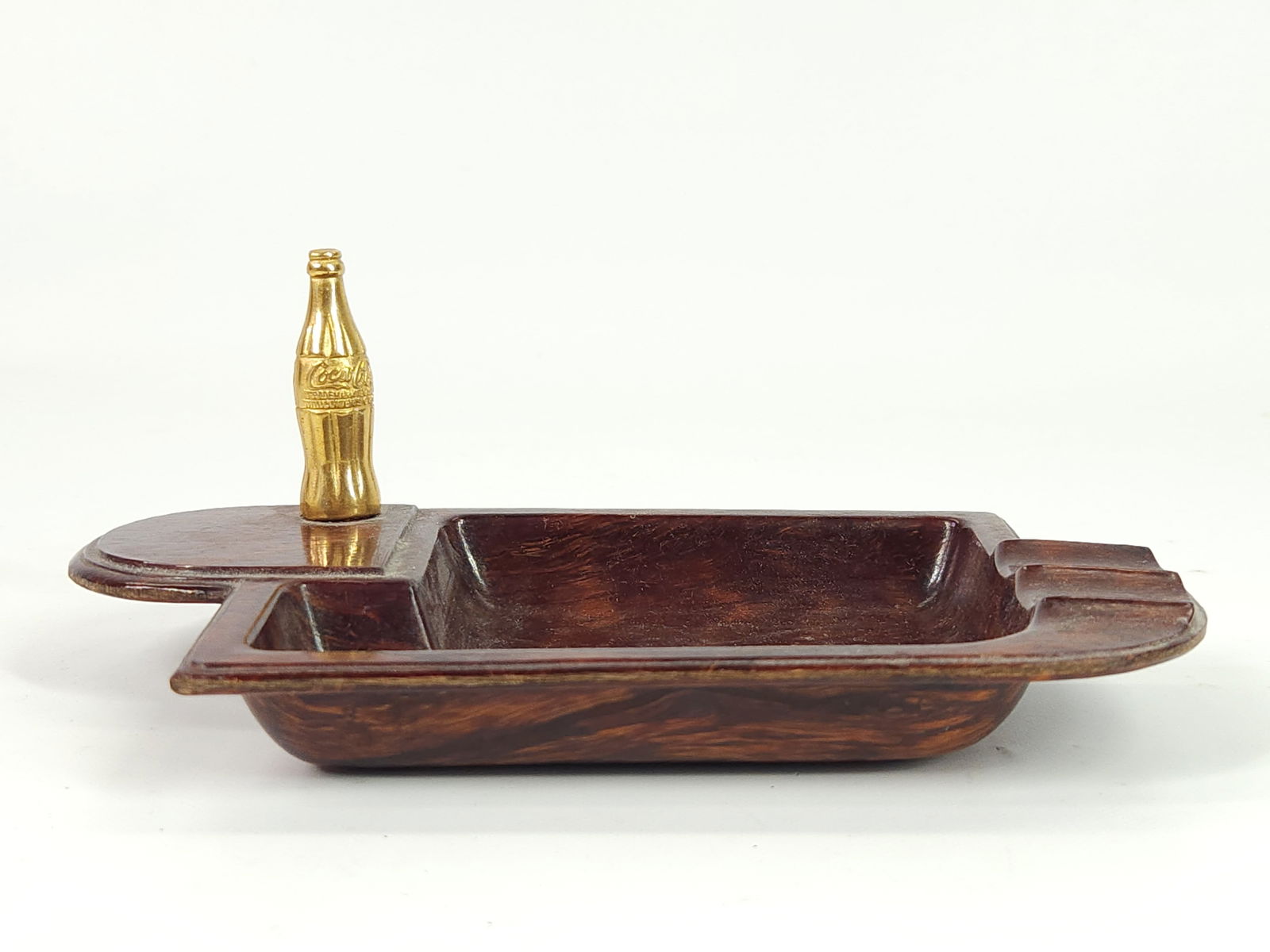 ANTIQUE WOOD COCA COLA ASHTRAY W/ BOTTLE: REMAINS IN GOOD CONDITION, SHOWING ONLY SOME TYPICAL WEAR.
