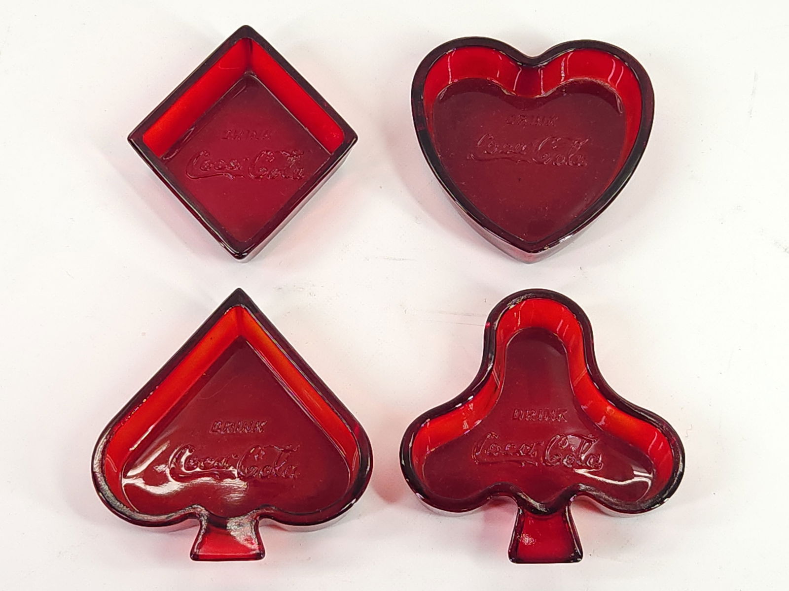 SET OF 4 COCA COLA RUBY GLASS BRIDGE ASHTRAYS (1 of 2)
