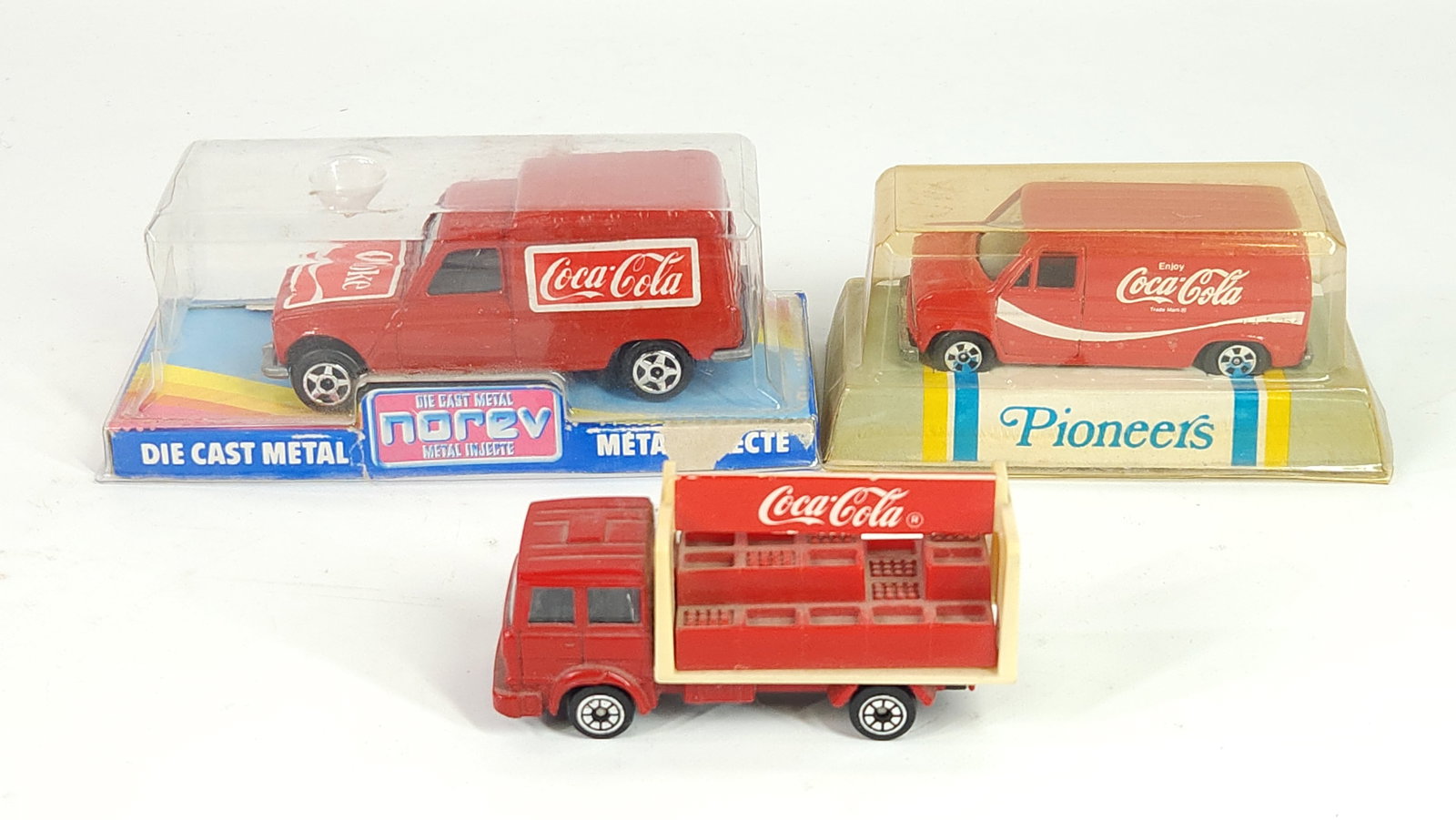 3) HO SCALE COCA COLA DIECAST (1 of 2)