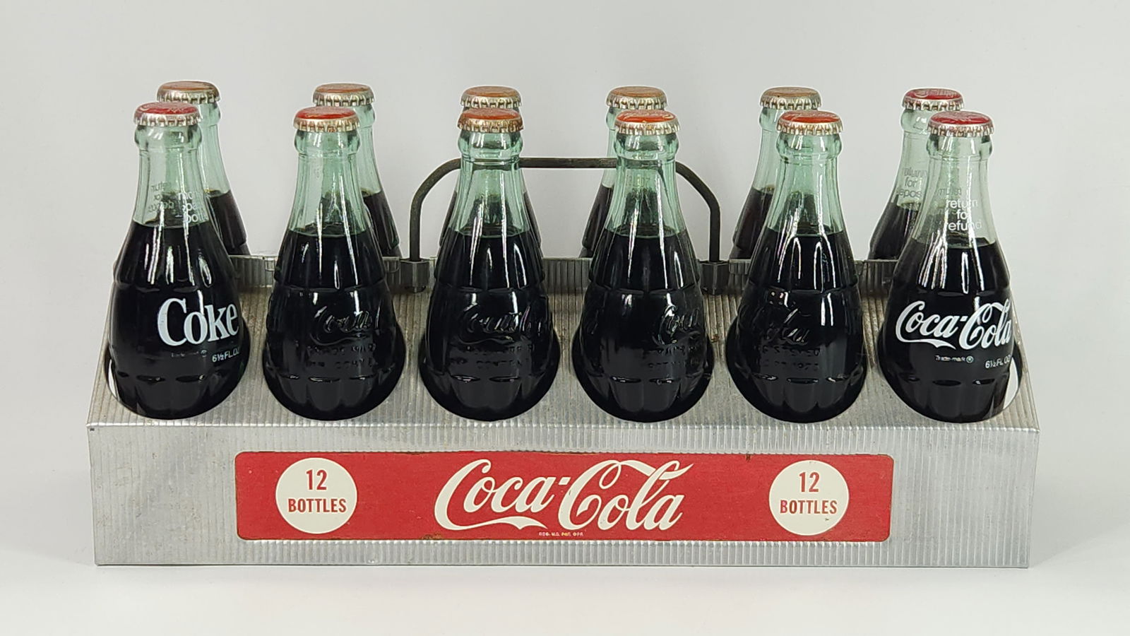 VINTAGE ALUMINUM COCA COLA 12 BOTTLE CARRIER (1 of 3)