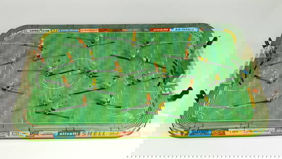 VINTAGE COCA COLA TIN LITHO SOCCER GAME: REMAINS IN GOOD CONDITION, SHOWING SOME TYPICAL WEAR.