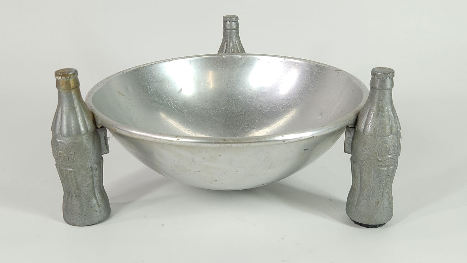 VINTAGE ALUMINUM COCA COLA BOTTLE BOWL (1 of 3)