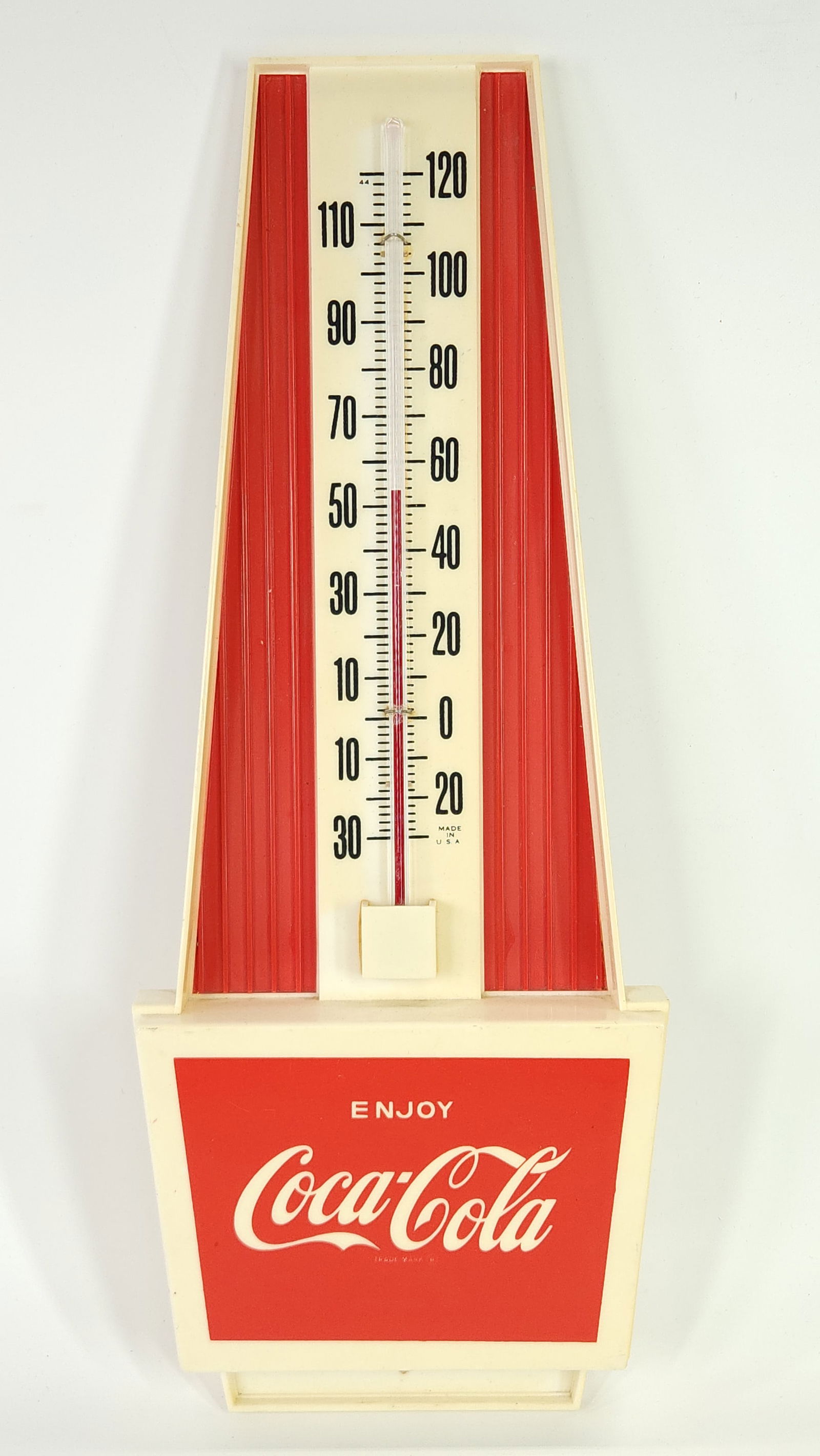 VINTAGE PLASTIC COCA COLA THERMOMETER (1 of 4)