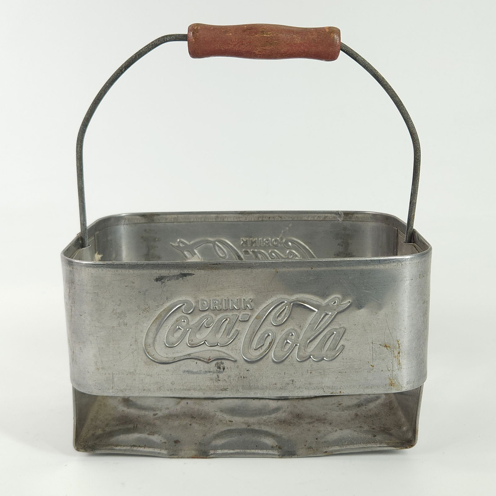 VINTAGE METAL COCA COLA BOTTLE CARRIER (1 of 4)