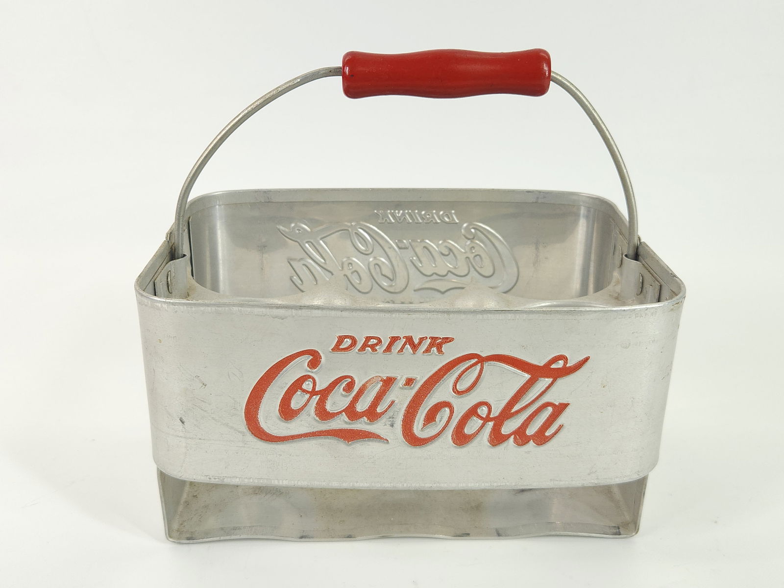 VINTAGE ALUMINUM COCA COLA BOTTLE CARRIER (1 of 4)