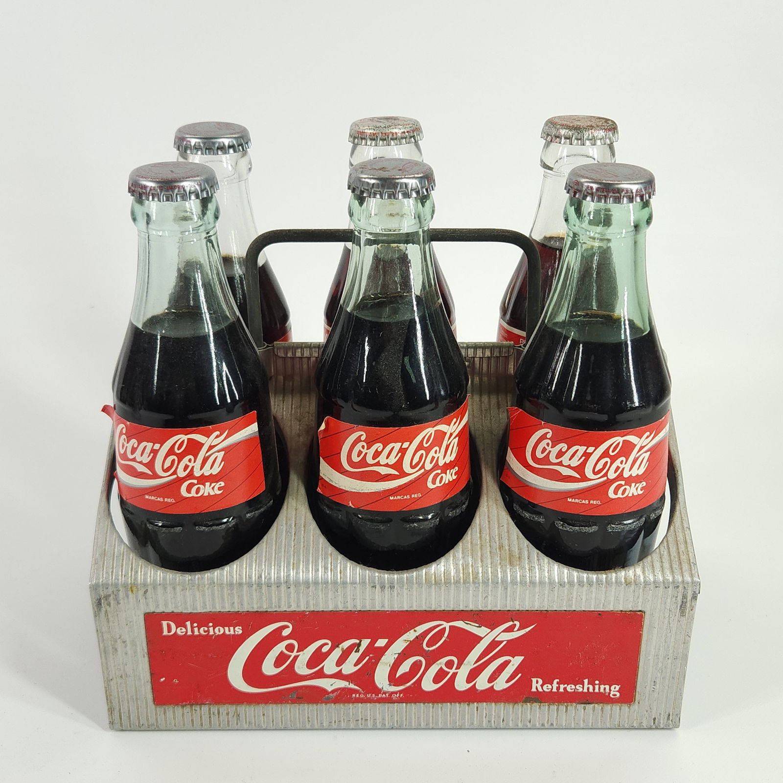VINTAGE ALUMINUM COCA COLA BOTTLE CARRIER (1 of 6)