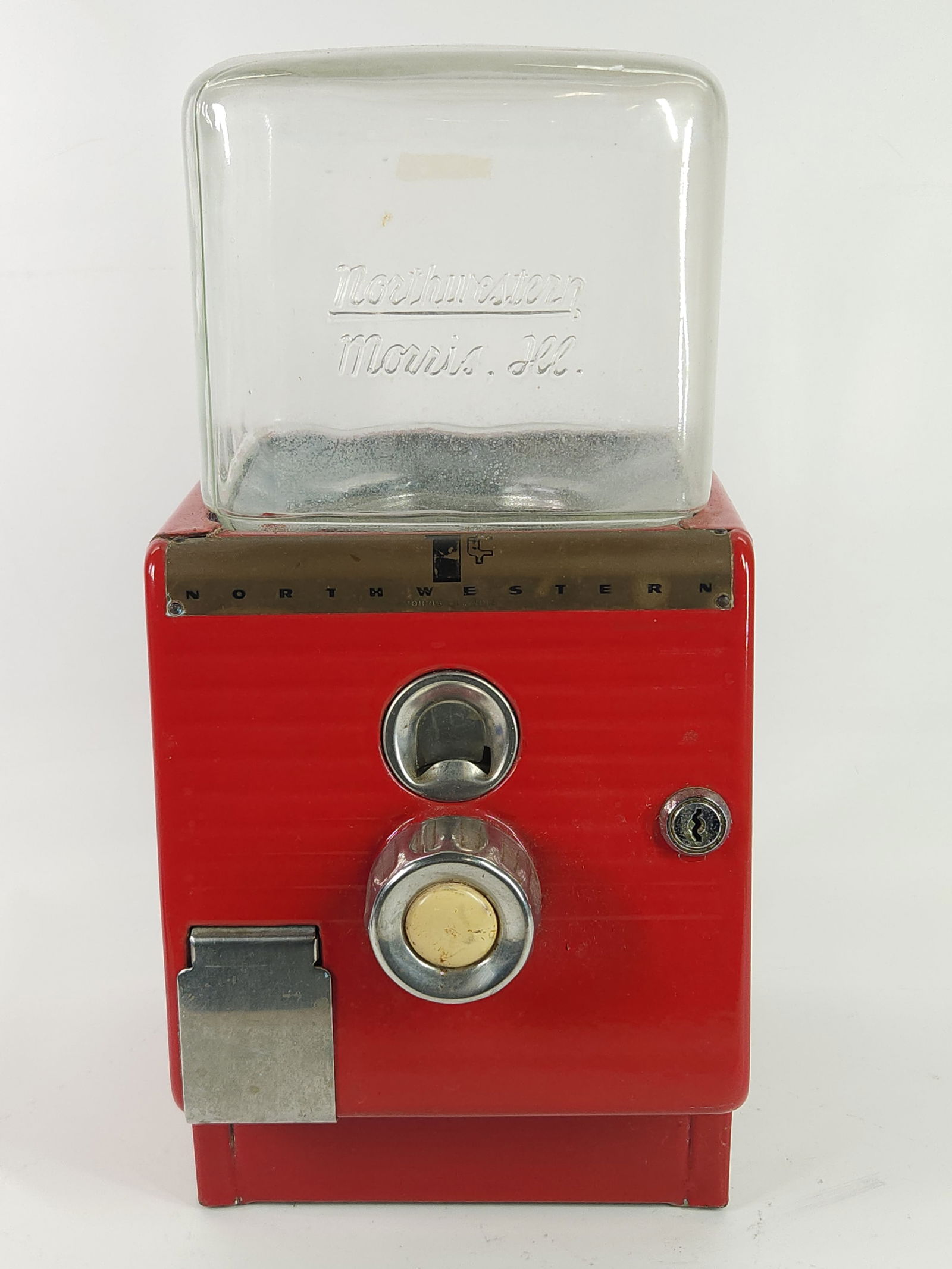 VINTAGE NORTHWESTERN COIN OP GUMBALL MACHINE (1 of 4)