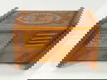 VINTAGE WOOD INLAID MUSIC BOX CIGARETTE DISPENSER (1 of 7)