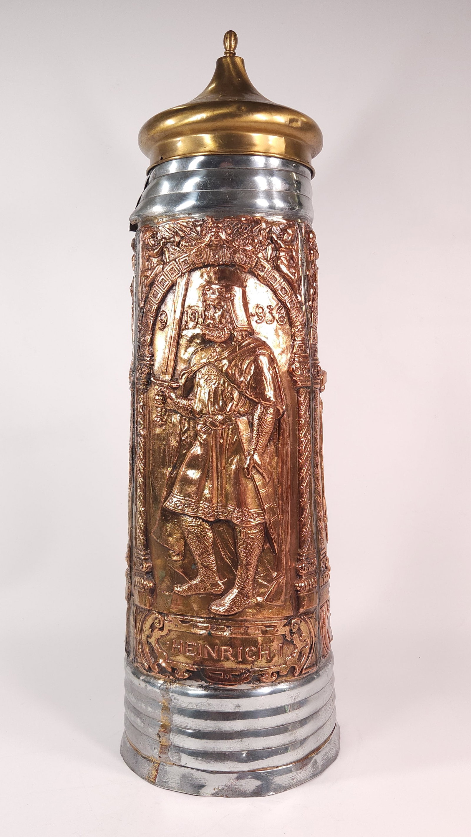 LARGE COPPER & TIN HEINRICH STEIN: REMAINS IN FAIR TO GOOD CONDITION, SHOWING SOME TYPICAL WEAR. BENDS IN METAL ON TOP AND BOTTOM. UNSURE IF LID IS ORIGINAL.