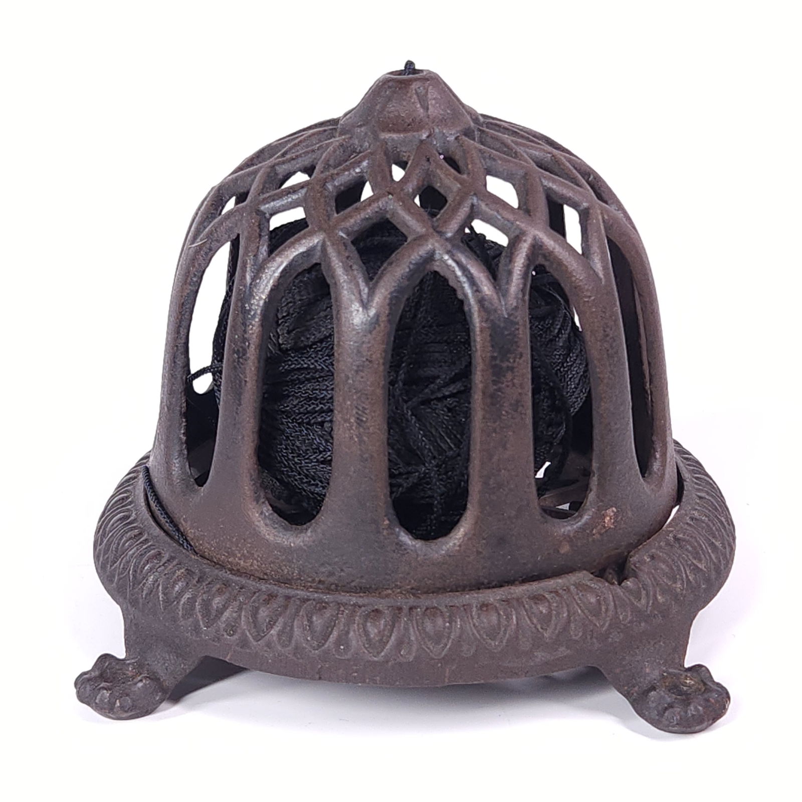 ANTIQUE CAST IRON FOOTED STRING HOLDER (1 of 5)