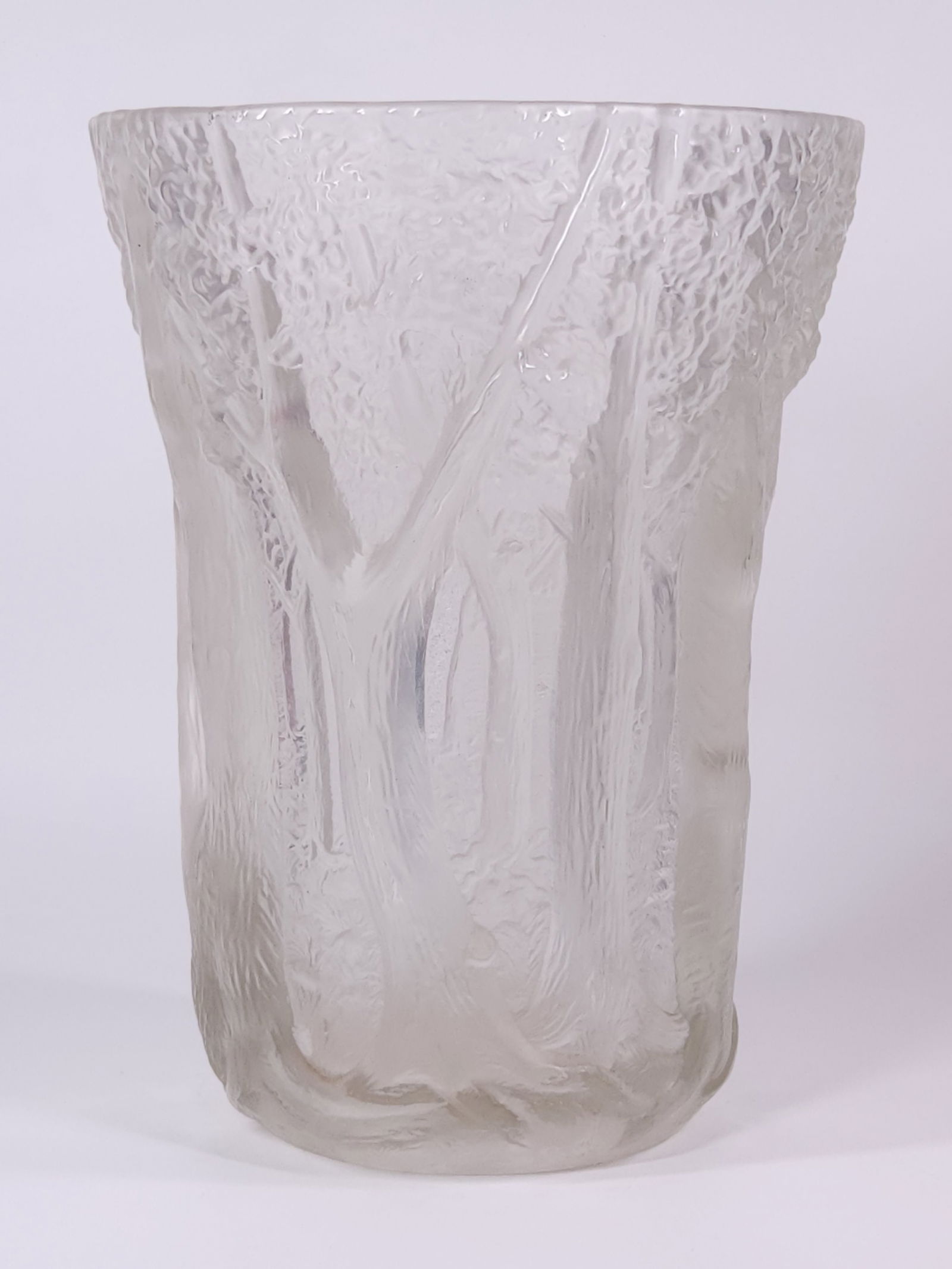 JOSEF INWALD BAROLAC ART DECO FROSTED VASE: REMAINS IN GOOD CONDITION, SHOWING SOME TYPICAL WEAR. A SMALL TINY CHIP ON TOP EDGE.