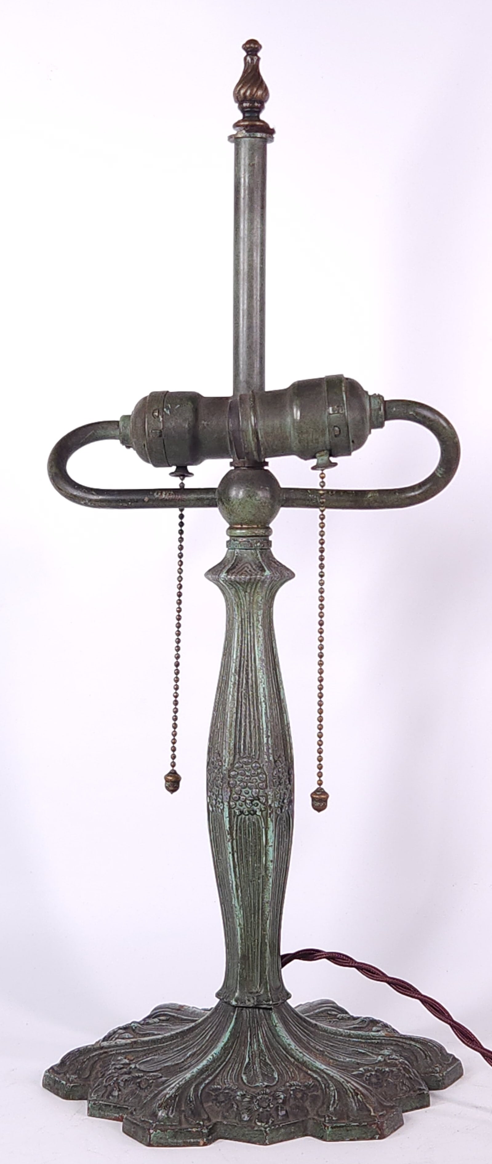 ANTIQUE MILLER SIGNED ORNATE CAST METAL TABLE LAMP BASE (1 of 5)