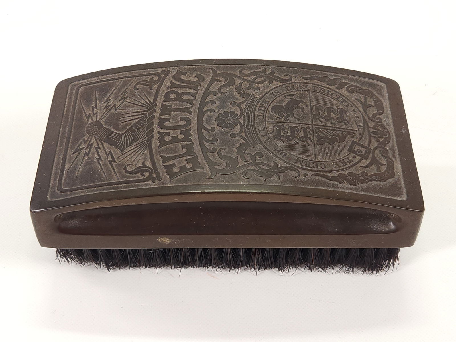 ANTIQUE BAKELITE ELECTRIC ADVERTISING BRUSH (1 of 4)