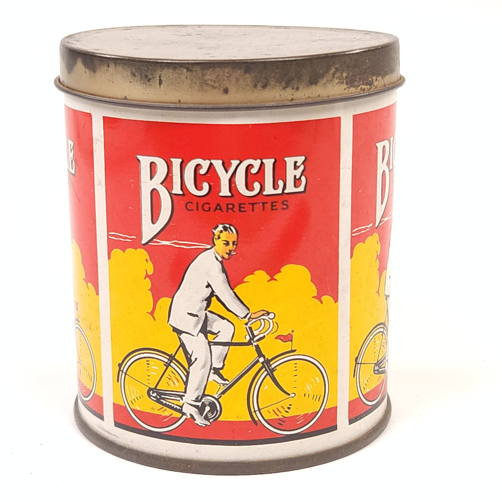 BICYCLE CIGARETTE TIN: REMAINS IN VERY GOOD CONDITION, SHOWING ONLY SOME TYPICAL WEAR.