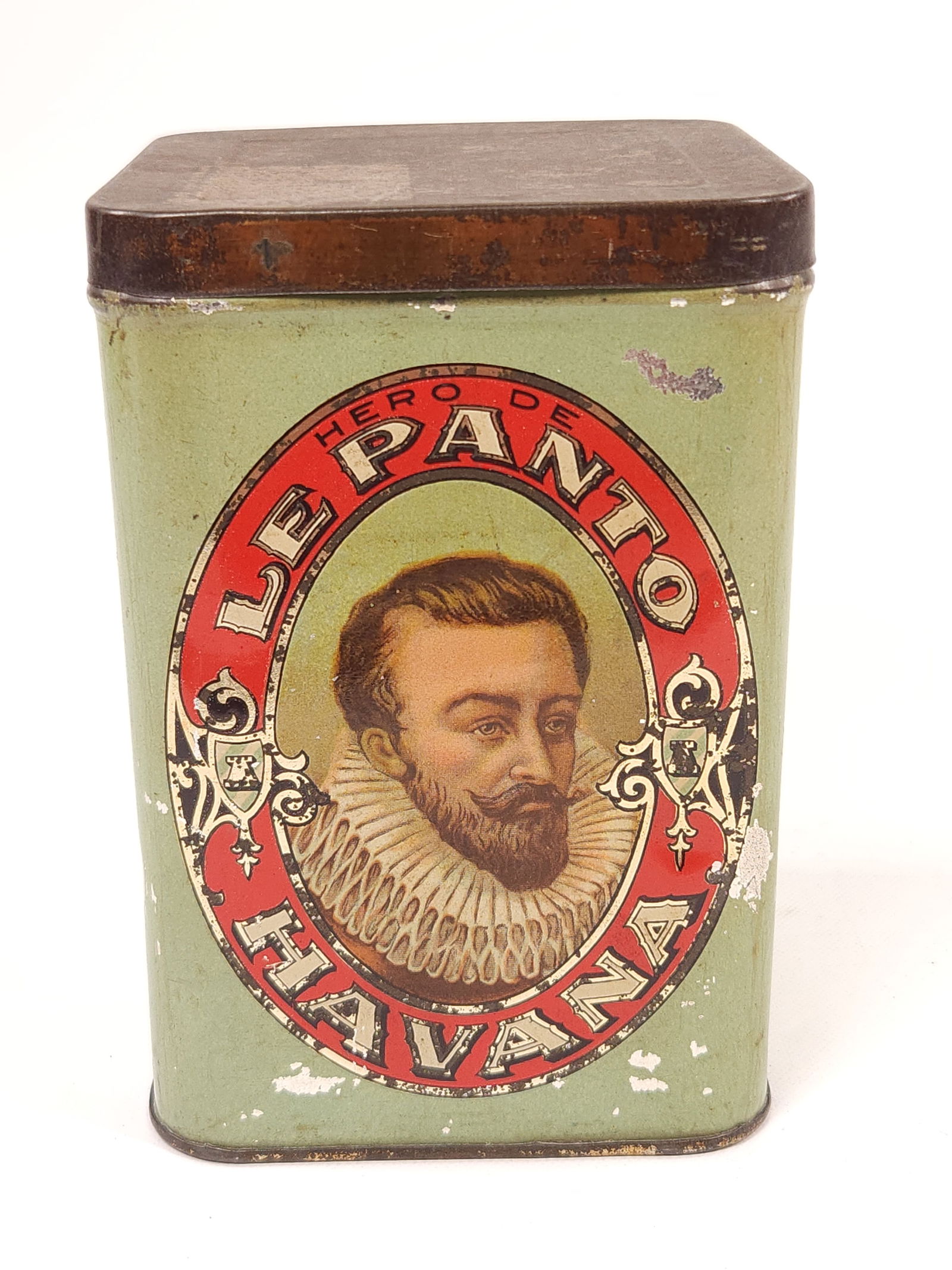 HERO DE LE PANTO HAVANA CIGAR TOBACCO TIN: REMAINS IN FAIR TO GOOD CONDITION, SHOWING SOME TYPICAL WEAR.