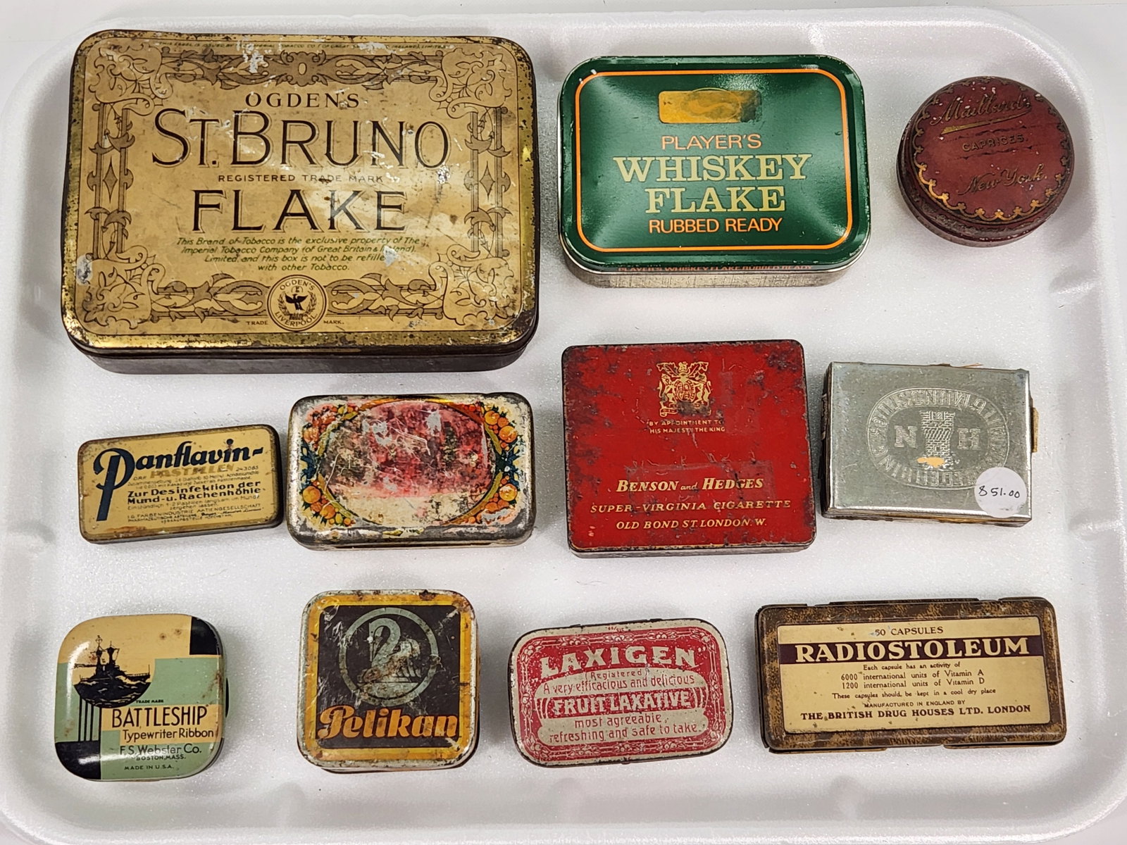 ASSORTMENT OF ANTIQUE ADVERTISING TINS: ALL REMAIN IN FAIR TO GOOD CONDITION, SHOWING SOME TYPICAL WEAR.