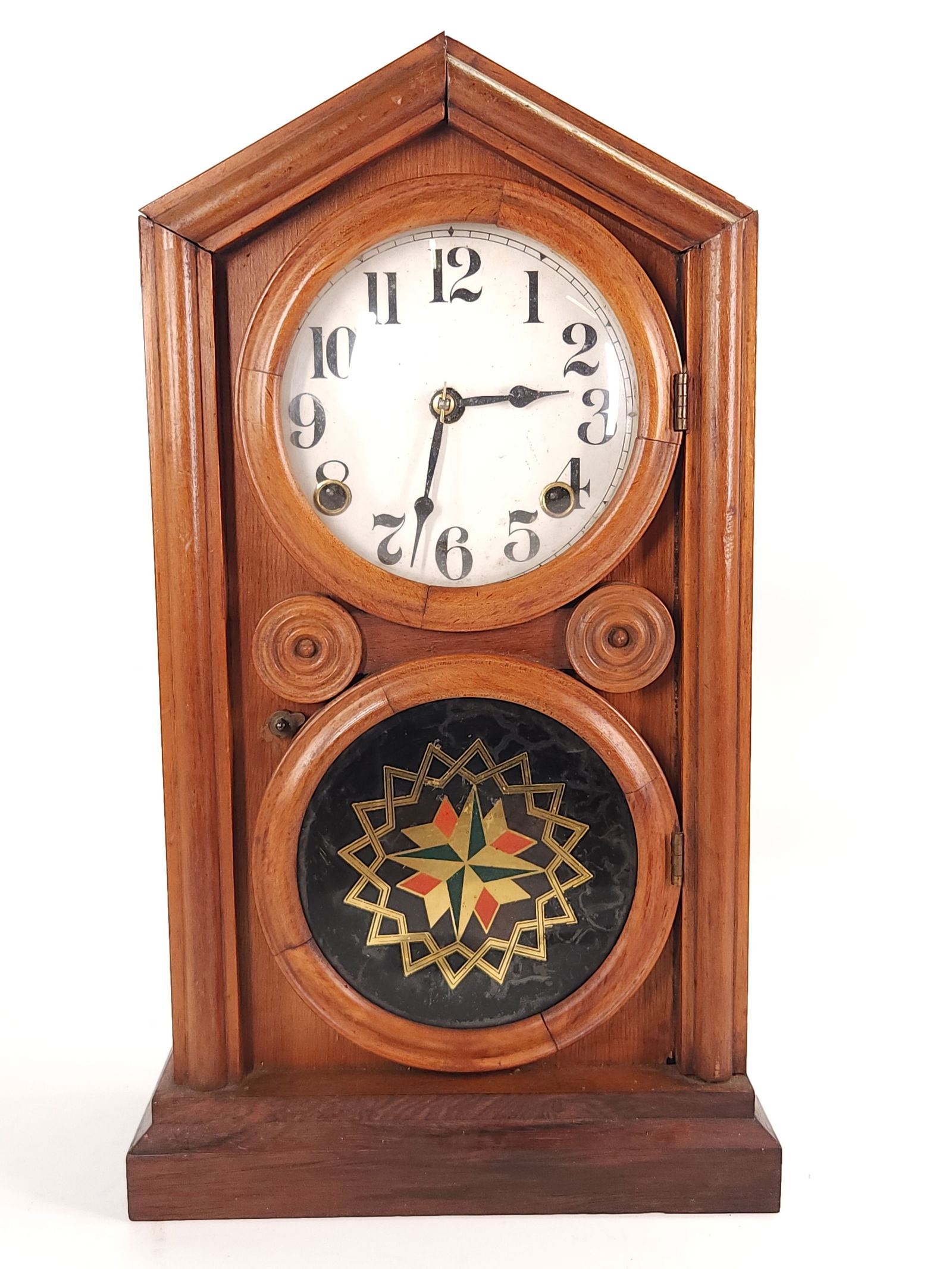 INGRAHAM MOSAIC FRONT MANTEL CLOCK GOLD GEOMETRIC: CLOCK REMAINS IN GOOD CONDITION WITH LIGHT GENERAL WEAR, INCLUDES PENDULUM & KEY APPROX. COMBINED DIMENSIONS: 16'' H x 10'' W x 5'' D