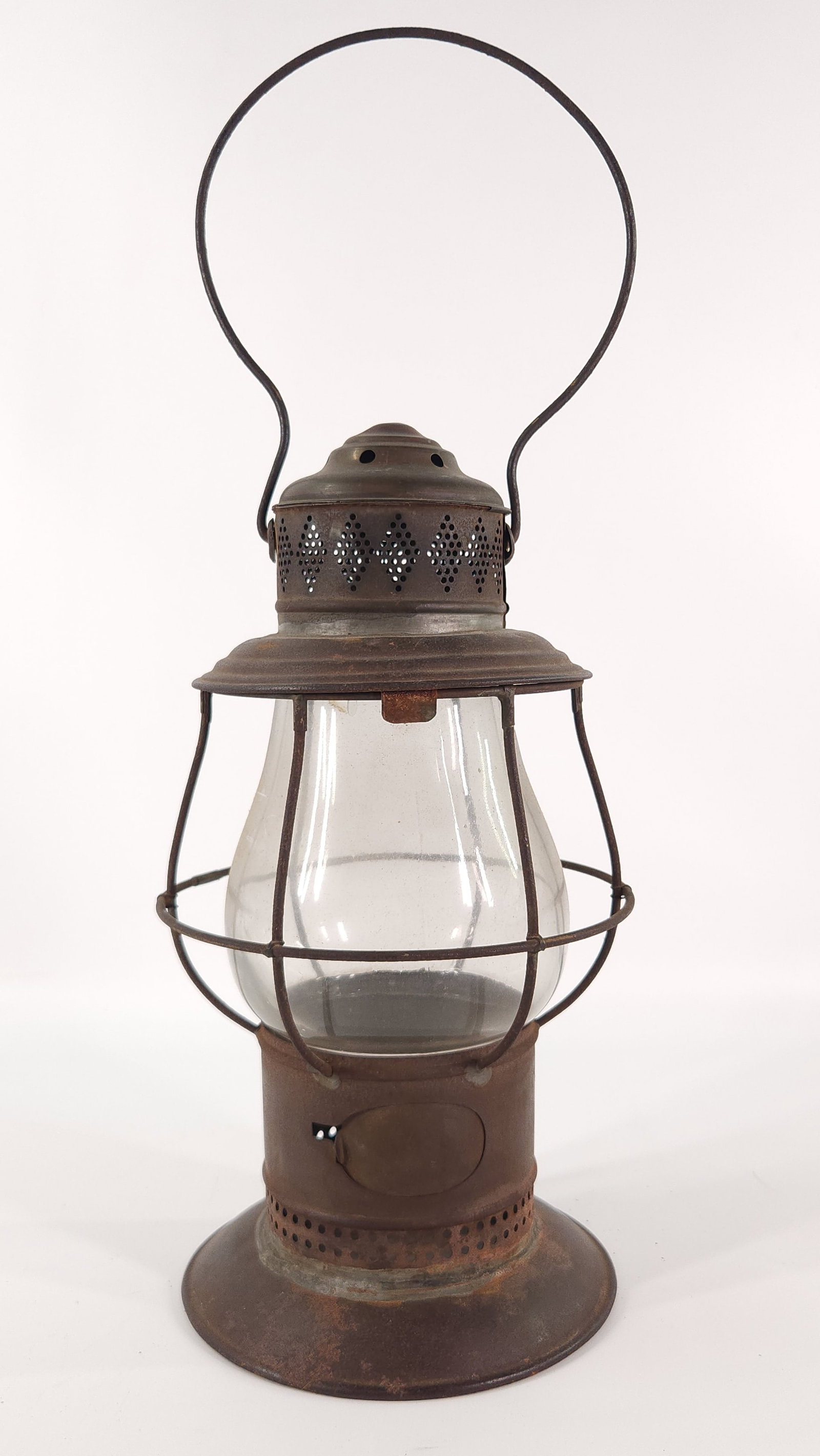 ANTIQUE PUNCH TIN RAILROAD LANTERN (1 of 4)