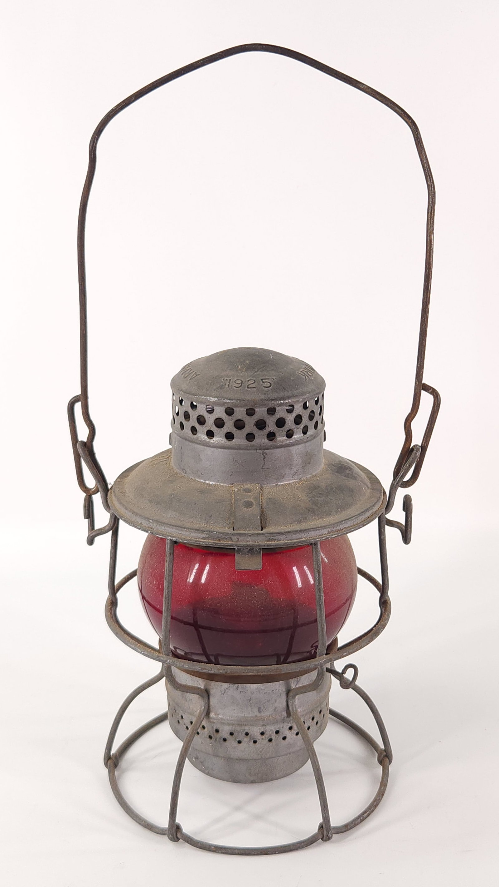 1925 ARMSPEAR N&W RAILROAD LANTERN W/ RED GLOBE (1 of 3)