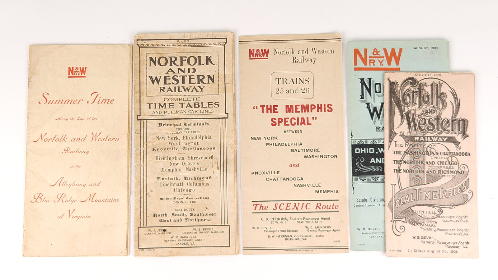 5) 1900-1920'S NORFOLK & WESTERN TIME TABLES: ALL REMAIN IN FAIR TO GOOD USED CONDITION, SHOWING SOME TYPICAL WEAR.