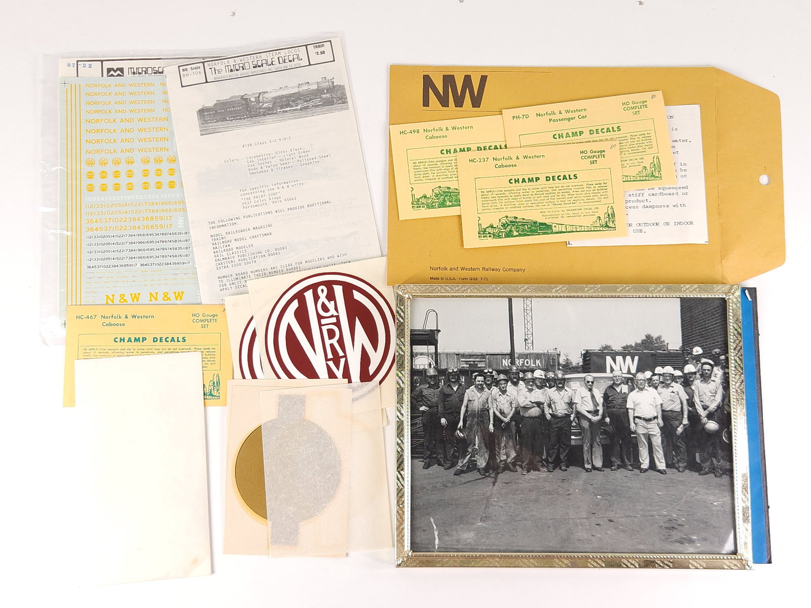 NORFOLK WESTERN - HO DECALS, PHOTO, STICKERS: ALL REMAIN IN GOOD CONDITION.