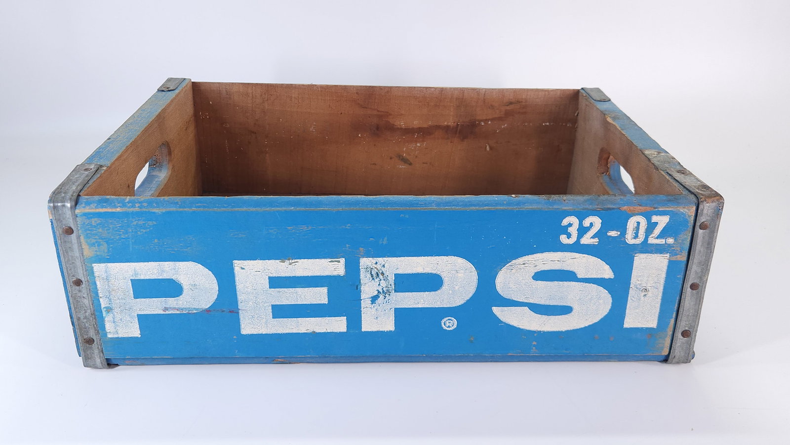 VINTAGE BLUE & WHITE PEPSI COLA WOOD CRATE (1 of 4)