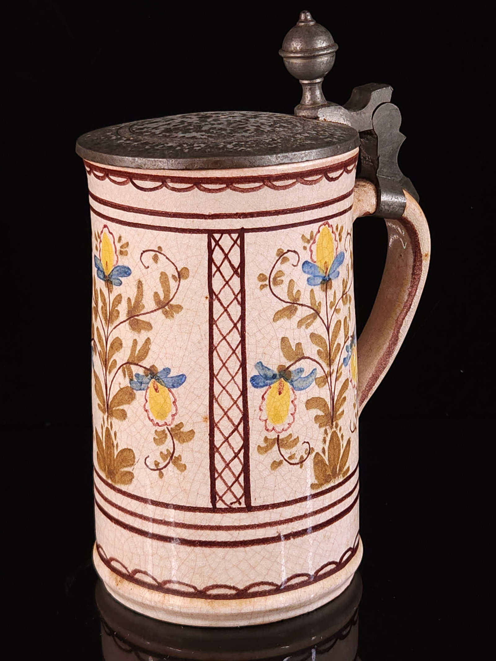 ANTIQUE HAND PAINTED POTTERY DRINKING STEIN (1 of 4)