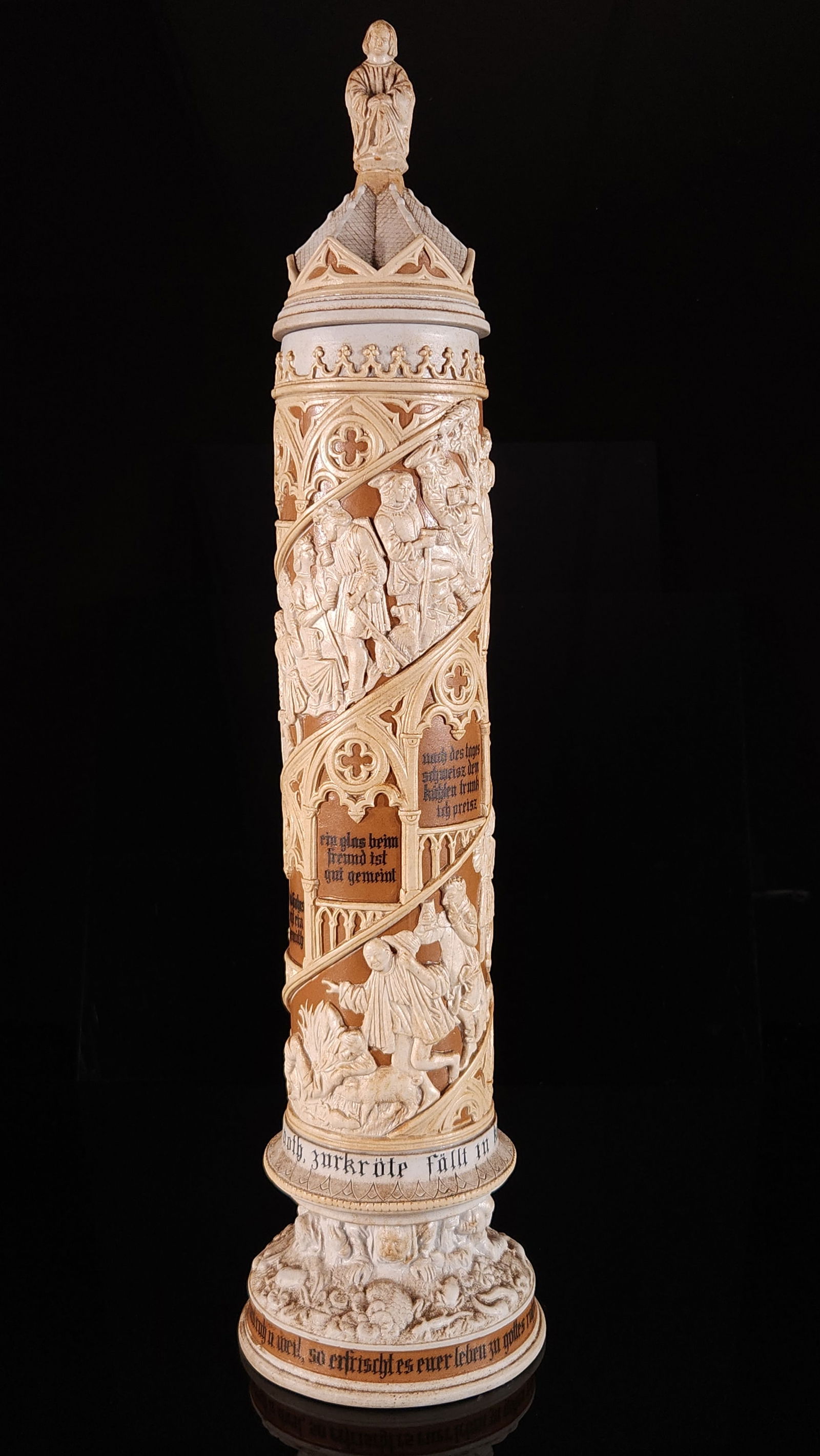 LARGE TALL VILLEROY & BOCH GERMAN STEIN TANKARD (1 of 10)