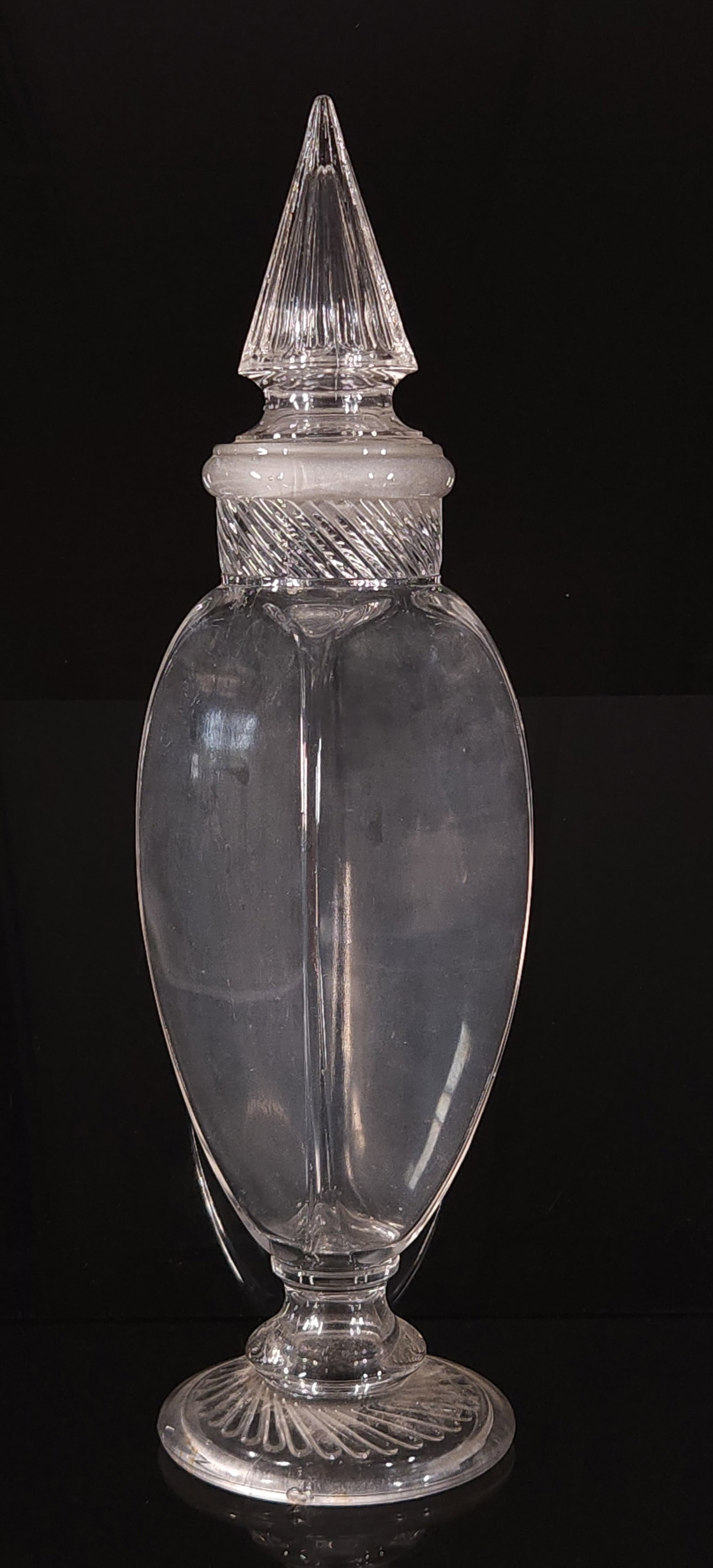 LARGE 19" ANTIQUE APOTHECARY JAR (1 of 3)