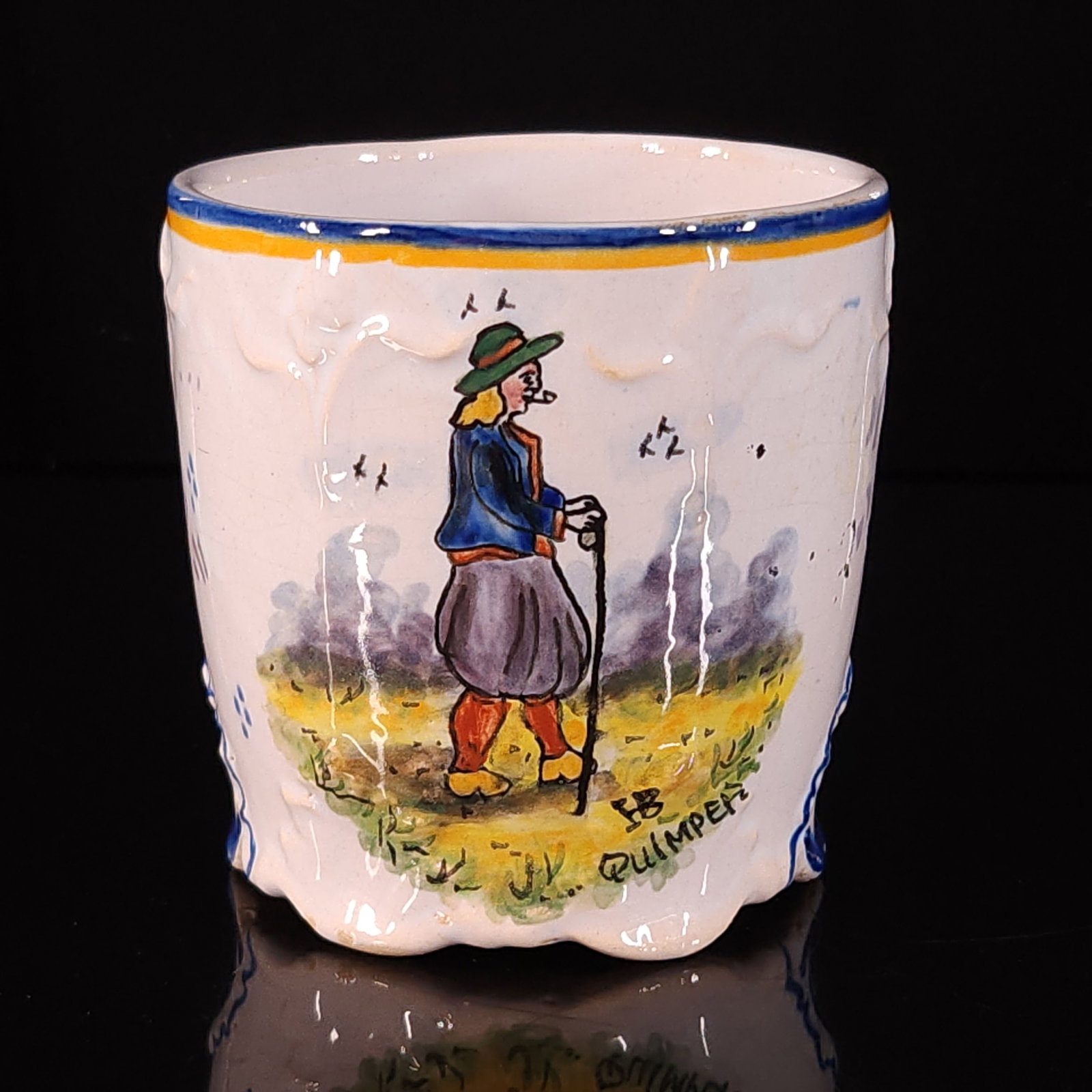 HB QUIMPER PEN HOLDER: REMAINS IN GOOD CONDITION. NO CHIPS OR CRACKS. 3.5 INCHES.