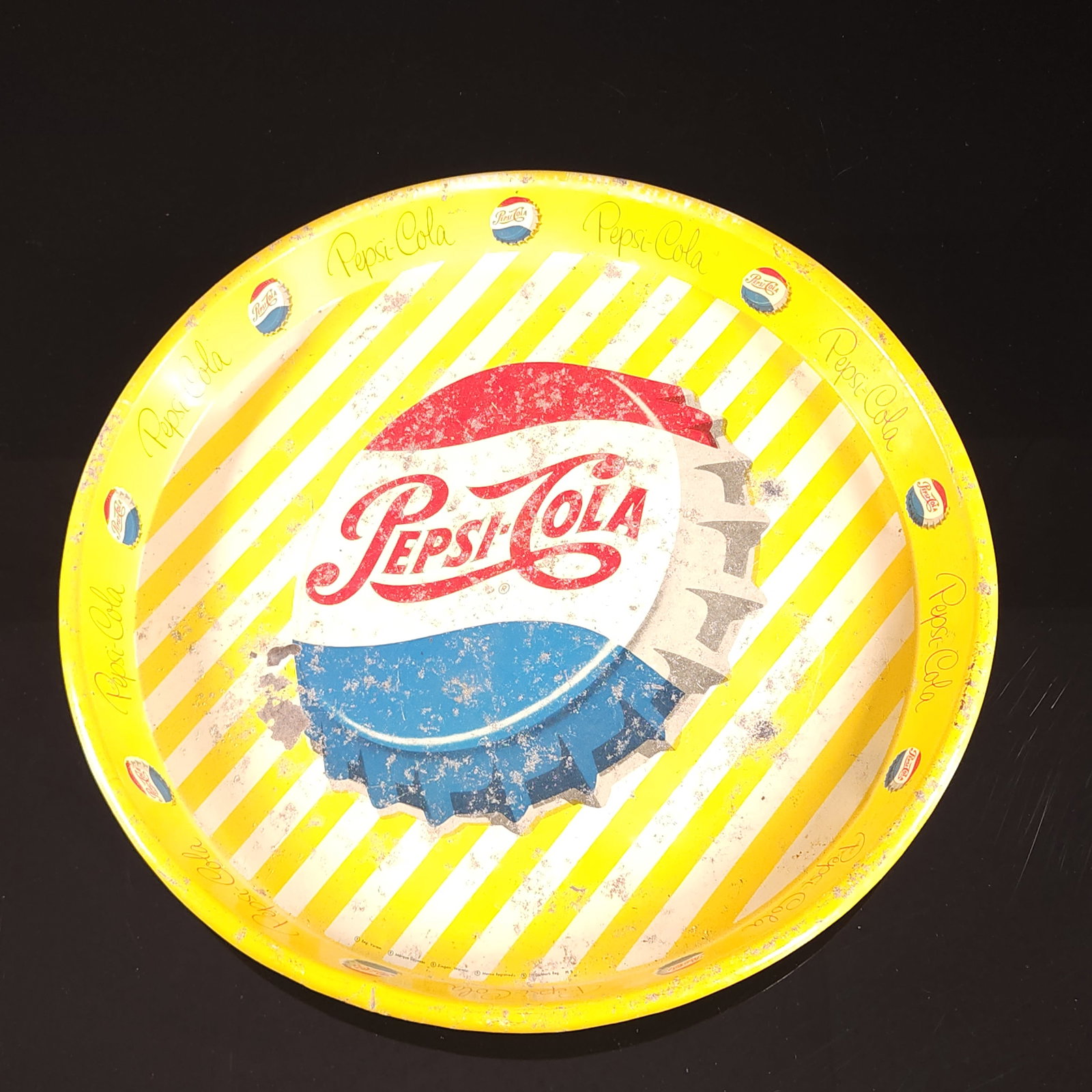 VINTAGE YELLOW PEPSI COLA SERVING TRAY (1 of 3)