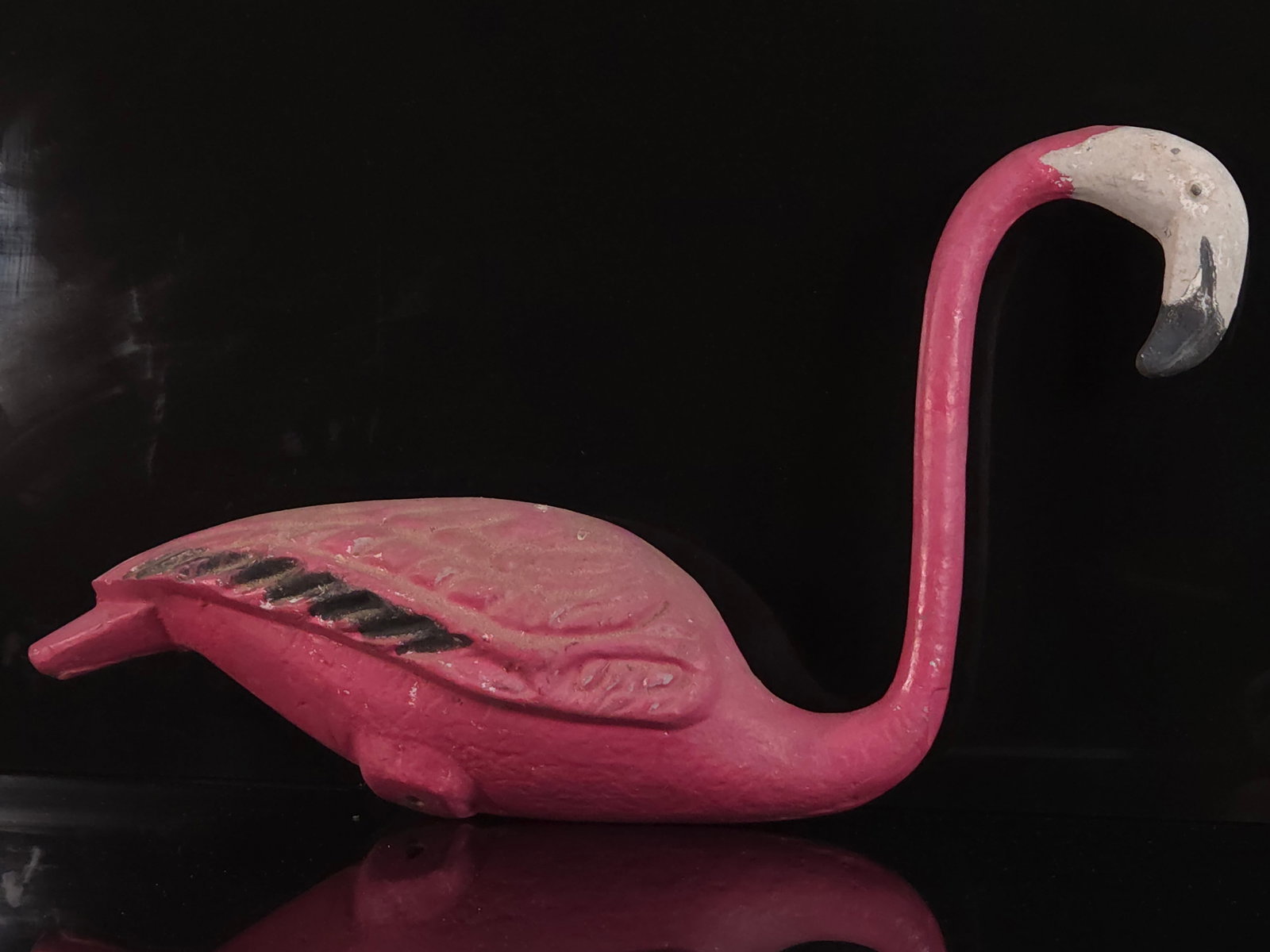 VINTAGE CONCRETE PINK FLAMINGO LAWN ART: REMAINS IN GOOD CONDITION, SHOWING SOME TYPICAL WEAR IRON LEGS NOT INCLUDED. 21 INCHES BY 11 INCHES.