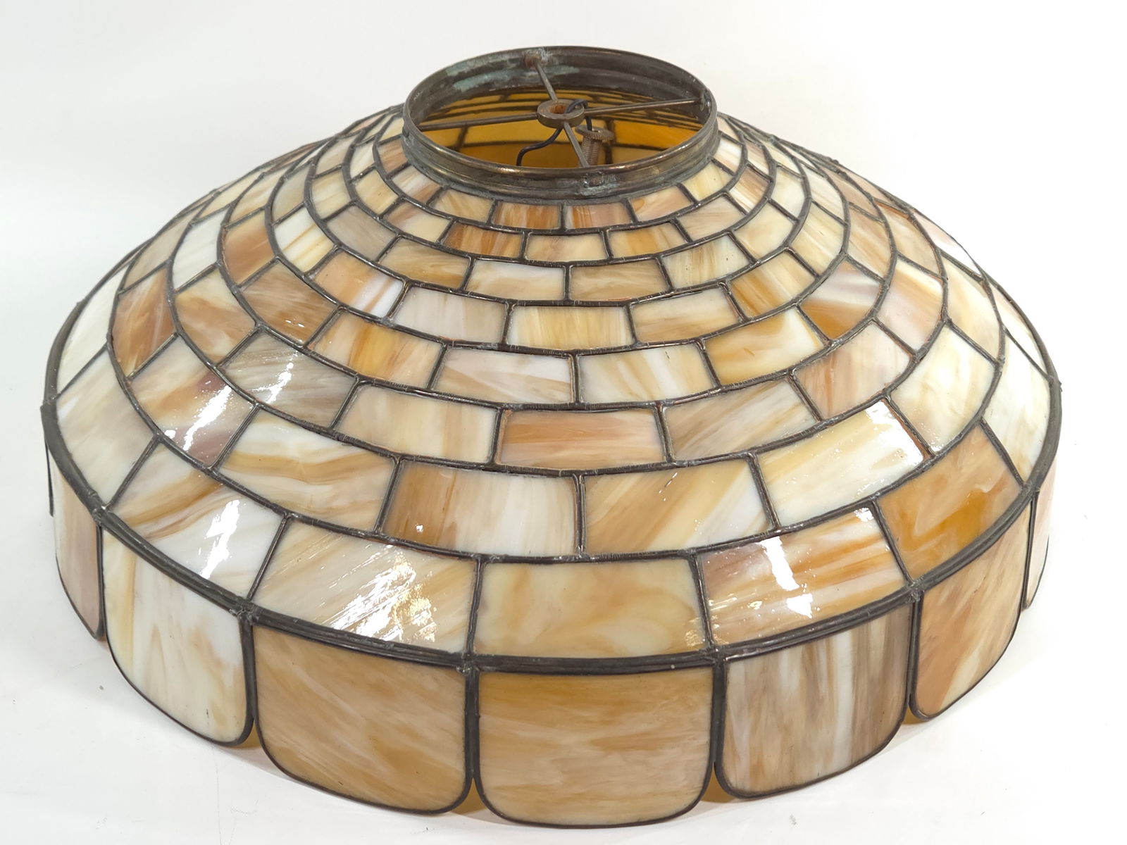 ANTIQUE BROWN SLAG GLASS LEADED LAMP SHADE (1 of 4)