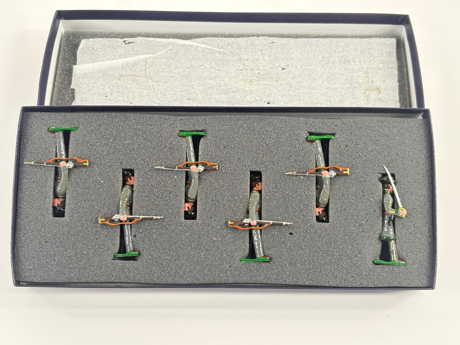 EDMUNDS 1ST S. CAROLINA INFANTRY W/ RIFLES: REMAINS IN VERY GOOD CONDITION, SHOWING SOME WEAR FROM INSERT, NEED WIPED DOWN. BOX SHOWING SOME WEAR.