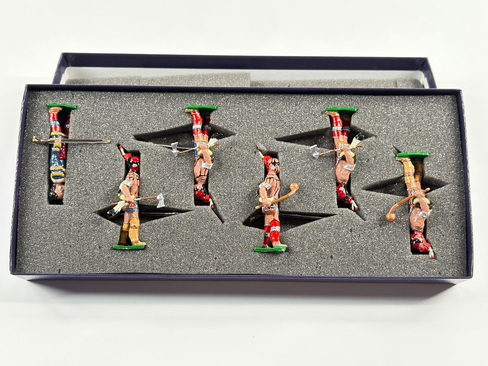 EDMUNDS 1777 IROQUOIS RED JACKET (1 of 5)