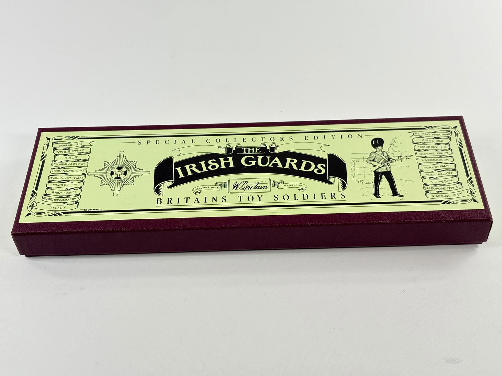 W. BRITAIN THE IRISH GUARDS SET (1 of 4)