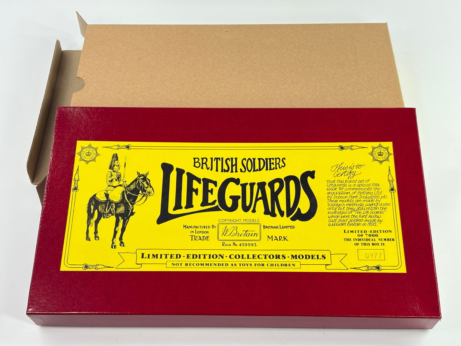 W. BRITAIN BRITISH SOLDIERS LIFE GUARDS (1 of 6)