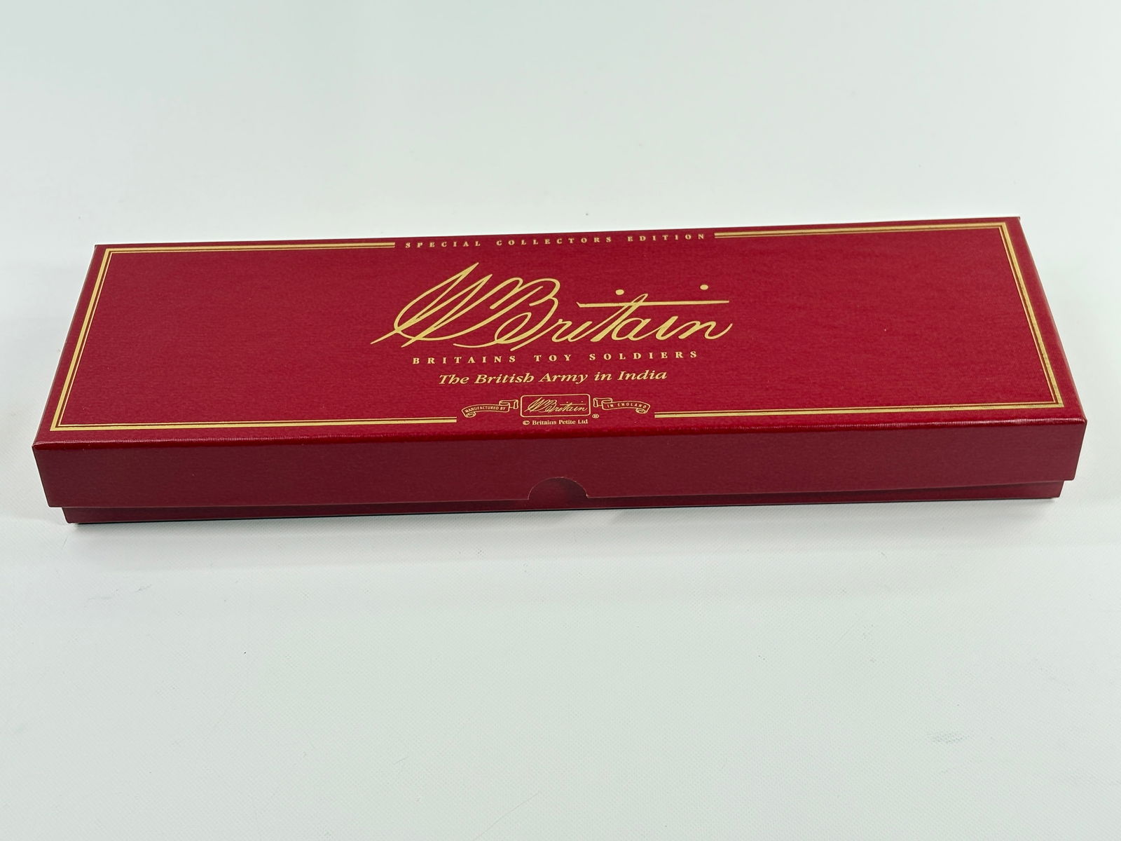 W. BRITAIN 8954 57TH WILDE'S RIFLES SET: REMAINS IN VERY GOOD CONDITION WITH BOX. BOX SHOWING ONLY SOME STORAGE WEAR.