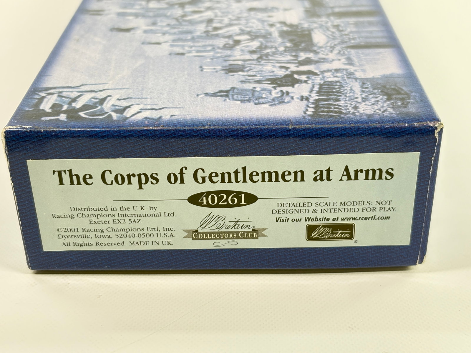 W. BRITAIN CC 40261 THE CORPS OF GENTLEMEN AT ARMS: REMAINS IN VERY GOOD CONDITION WITH BOX. BOX SHOWING ONLY SOME STORAGE WEAR.