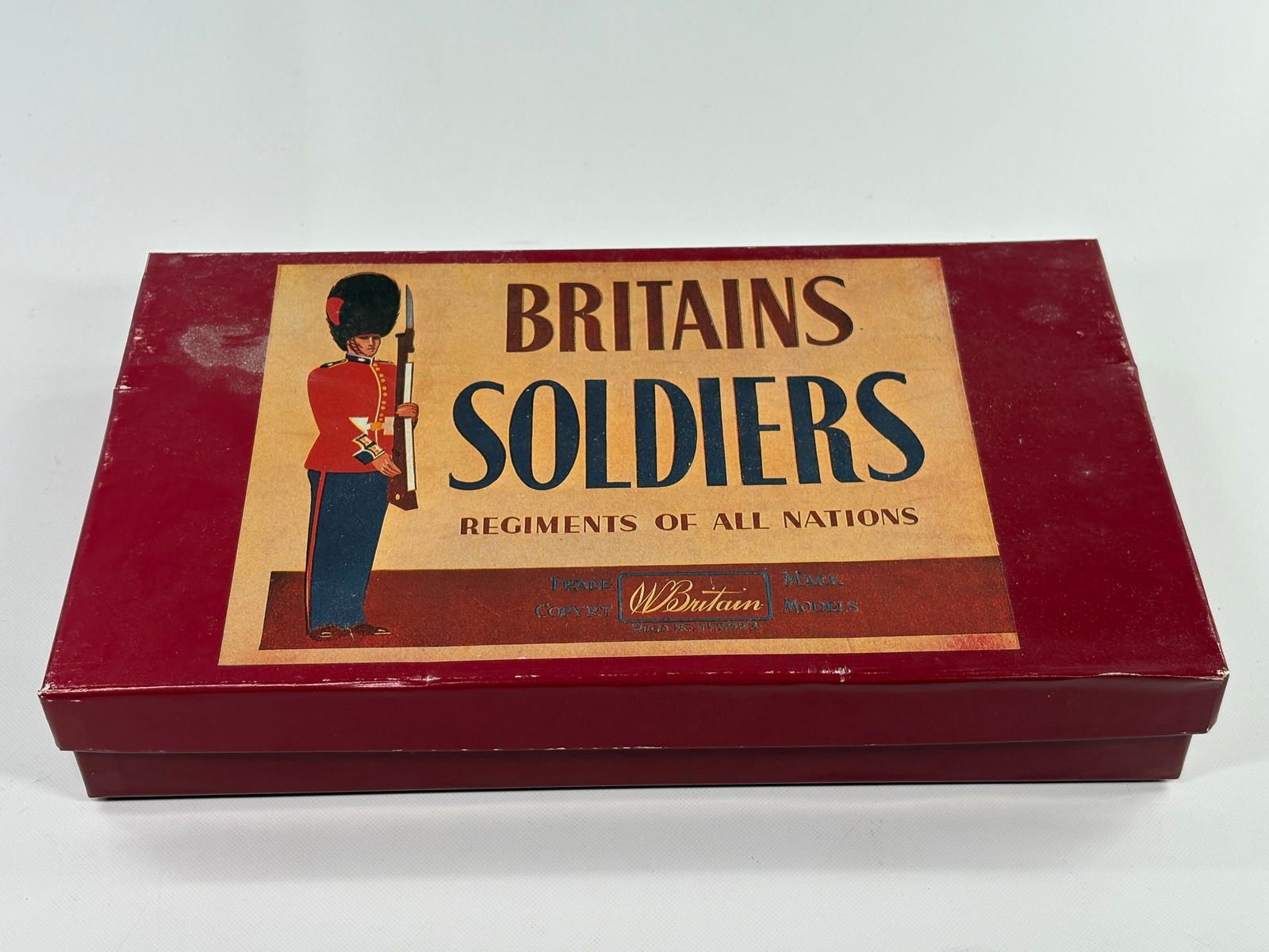 VINTAGE W. BRITAIN SOLDIER SET (1 of 5)