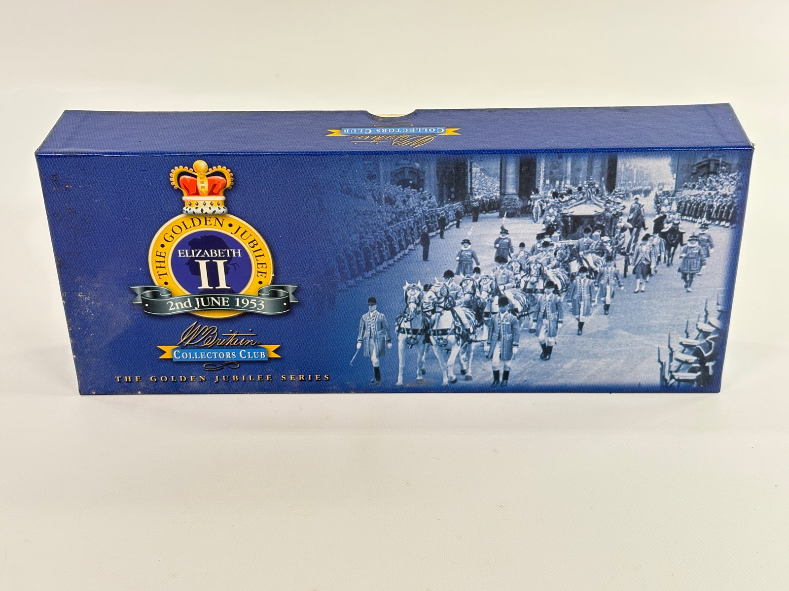 W. BRITAIN CC 40275 THE GLOUCESTERSHIRE REGT.: REMAINS IN VERY GOOD CONDITION WITH BOX. BOX SHOWING ONLY SOME STORAGE WEAR.