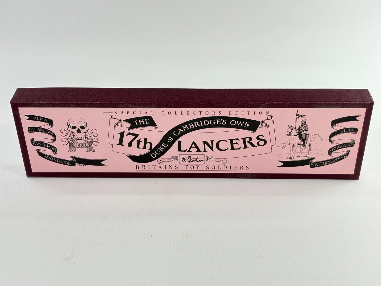 W. BRITAIN DUKE OF CAMBRIDGE'S 17TH LANCERS: REMAINS IN VERY GOOD CONDITION WITH BOX. BOX SHOWING ONLY SOME STORAGE WEAR.