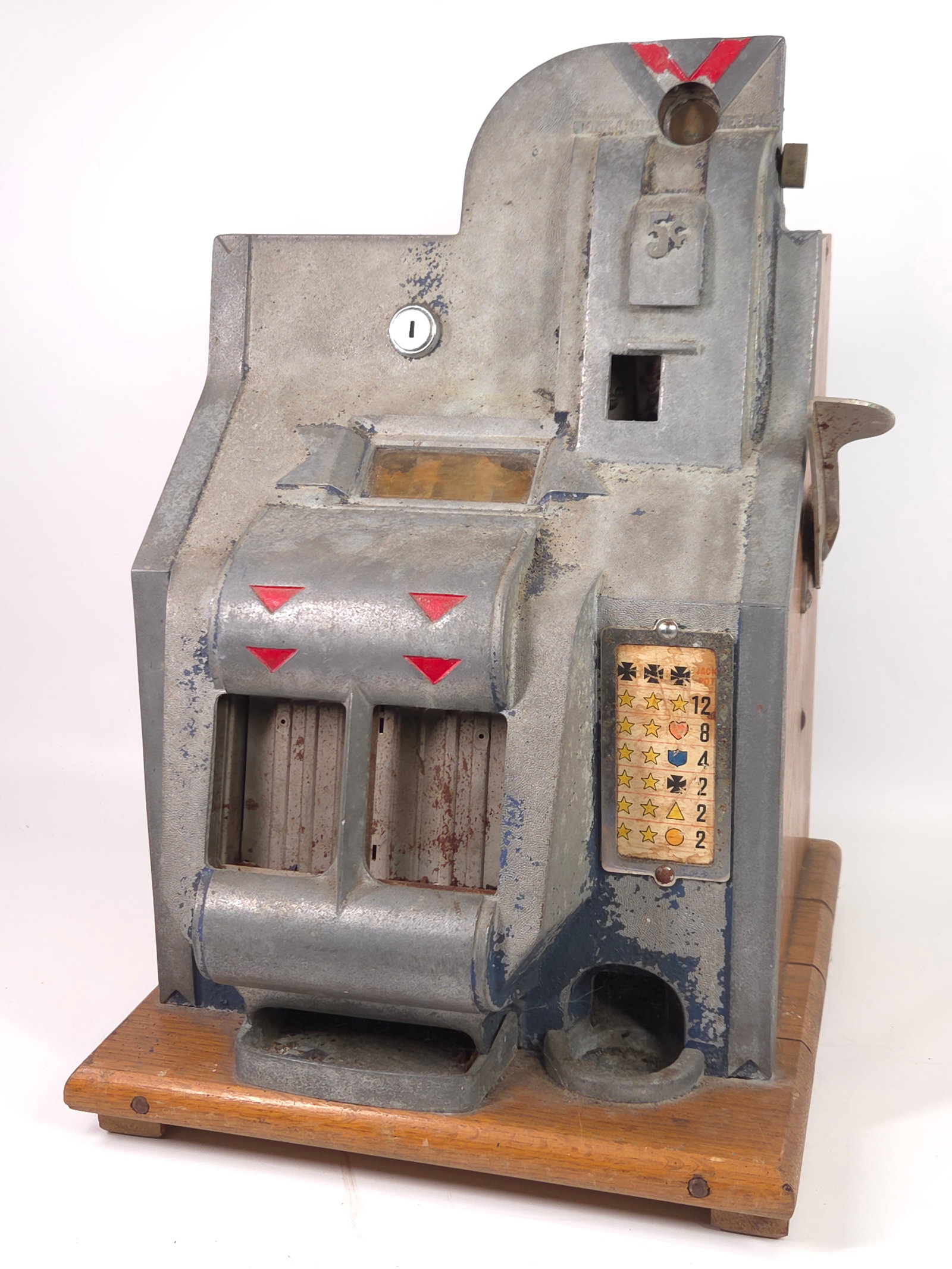 ANTIQUE SLOT MACHINE FOR PARTS (1 of 3)