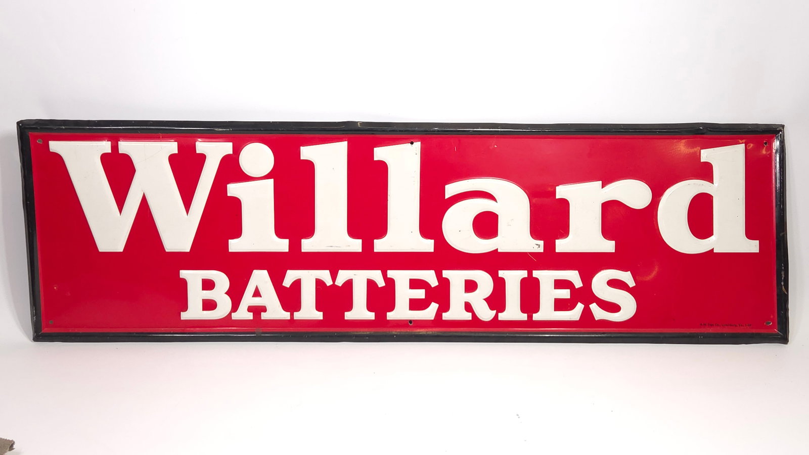 WILLARD BATTERIES ADVERTISING SIGN (1 of 5)