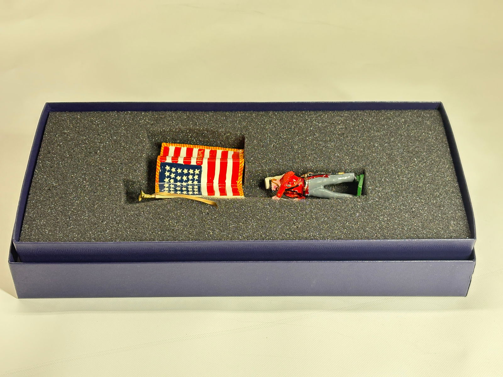 EDMUNDS 11TH NEW YORK REGT. FIRST FIRE ZOUAVES FLAG (1 of 4)